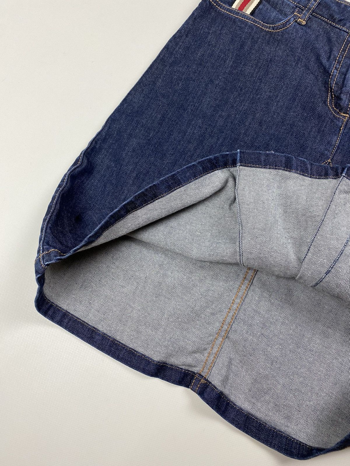 Burberry × Vintage Y2K Burberry ladies denim skirt size US 4 IT 38 Size 27" / US 4 / IT 40 - 6 Thumbnail