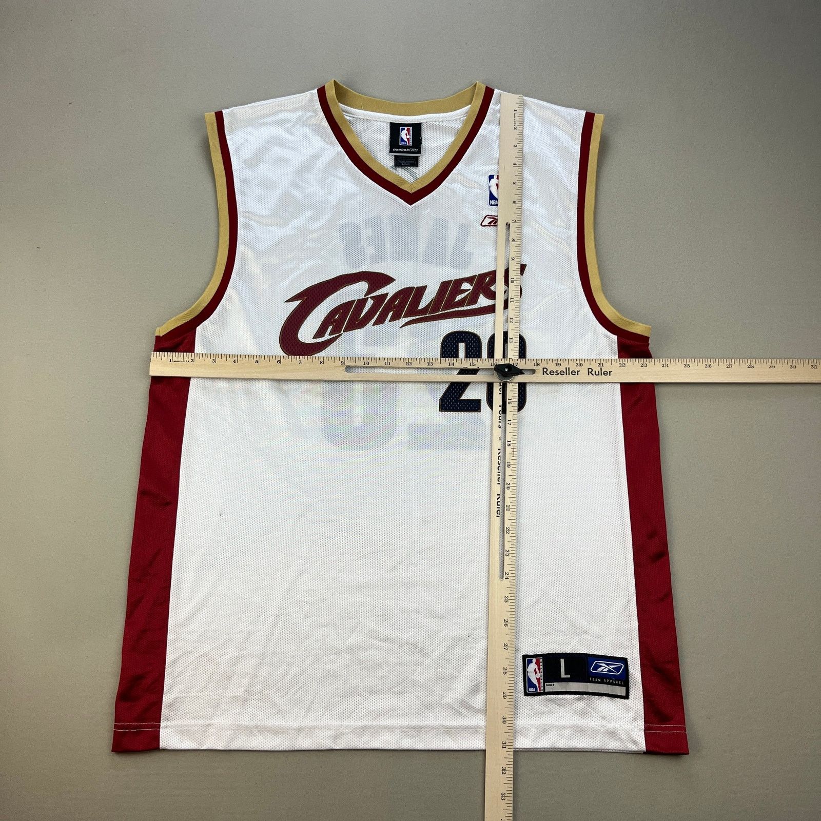 NBA × Reebok Cleveland Cavaliers LeBron James Jersey Large White NBA Size US L / EU 52-54 / 3 - 9 Thumbnail