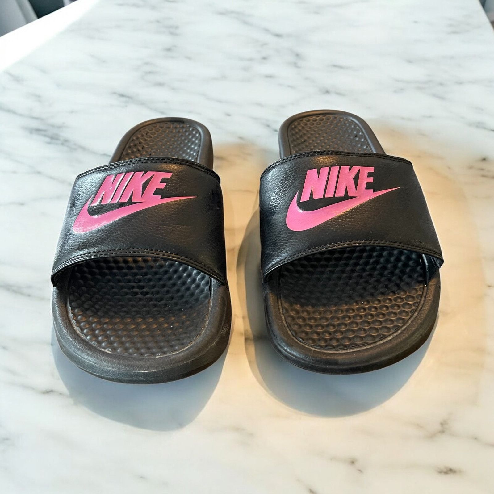 Nike NIKE sandals Flip Flops Slides Size 9 Benassi Black Pink Size US 9 / IT 39 - 2 Thumbnail