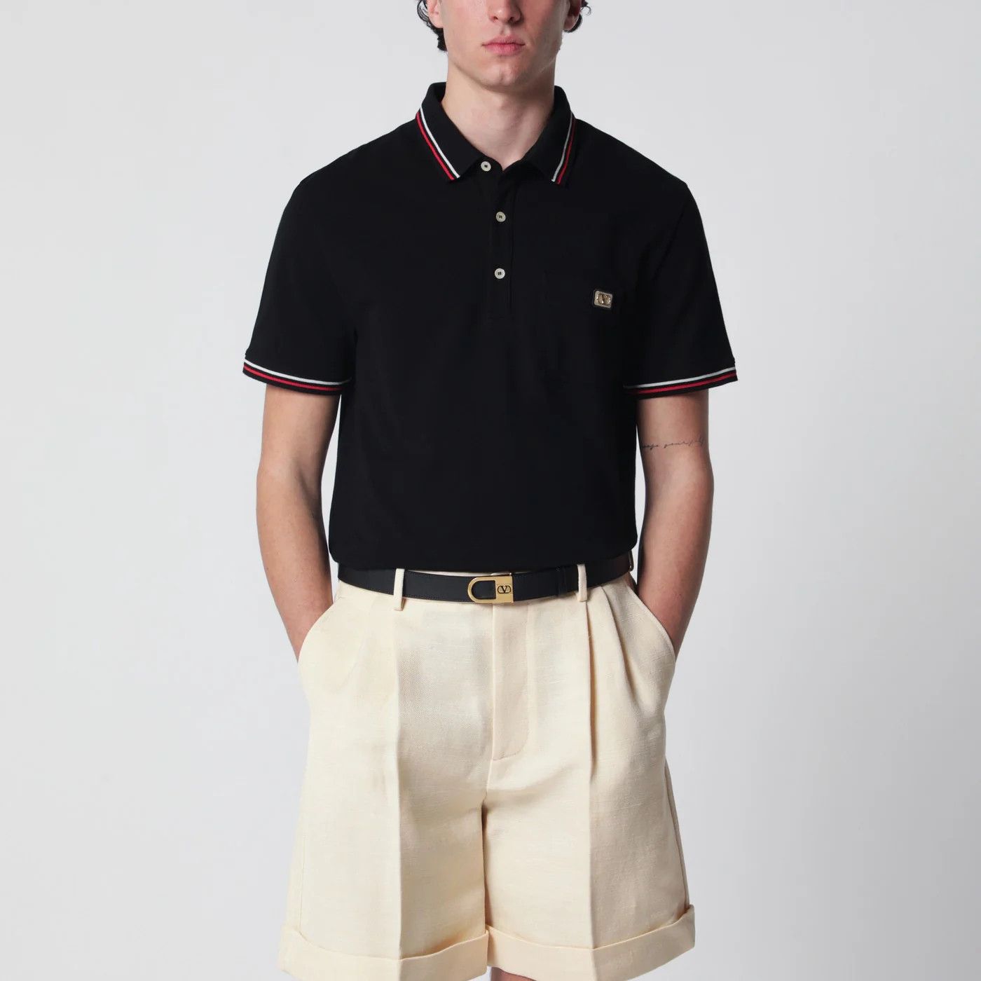 Valentino o1d2blof0326 Vlogo Signature Polo Shirt in Black Size US M / EU 48-50 / 2 - 1 Thumbnail