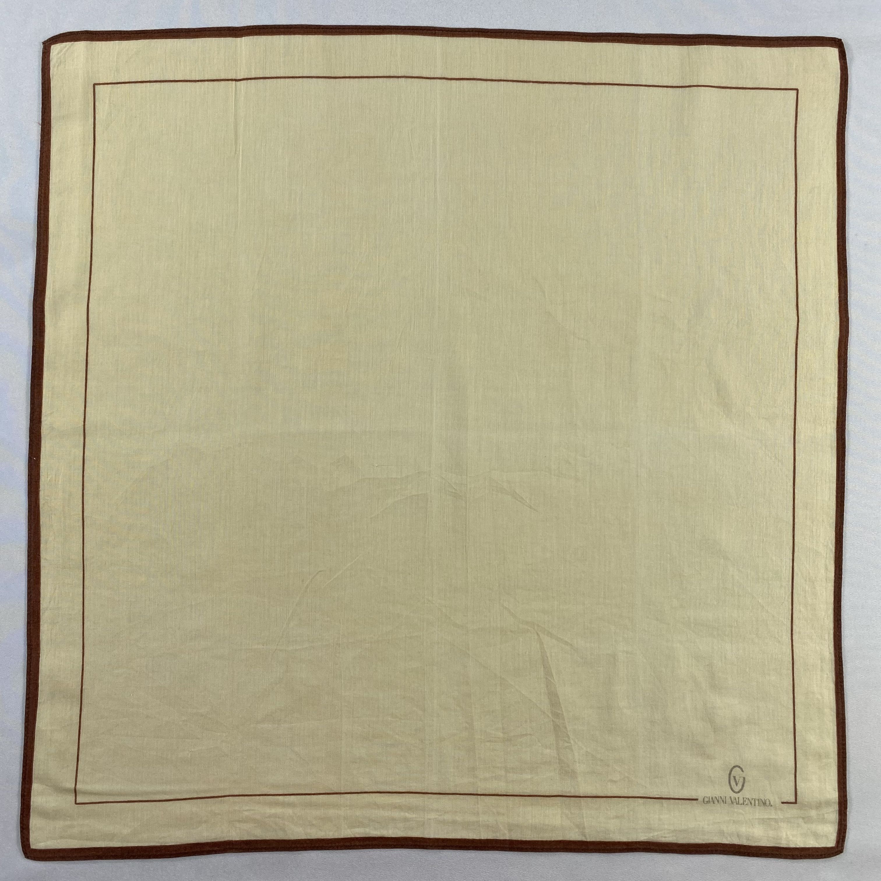 Vintage Gianni Valentino Neckerchief / Bandana / Handkerchief-P1588 Size ONE SIZE - 1 Thumbnail