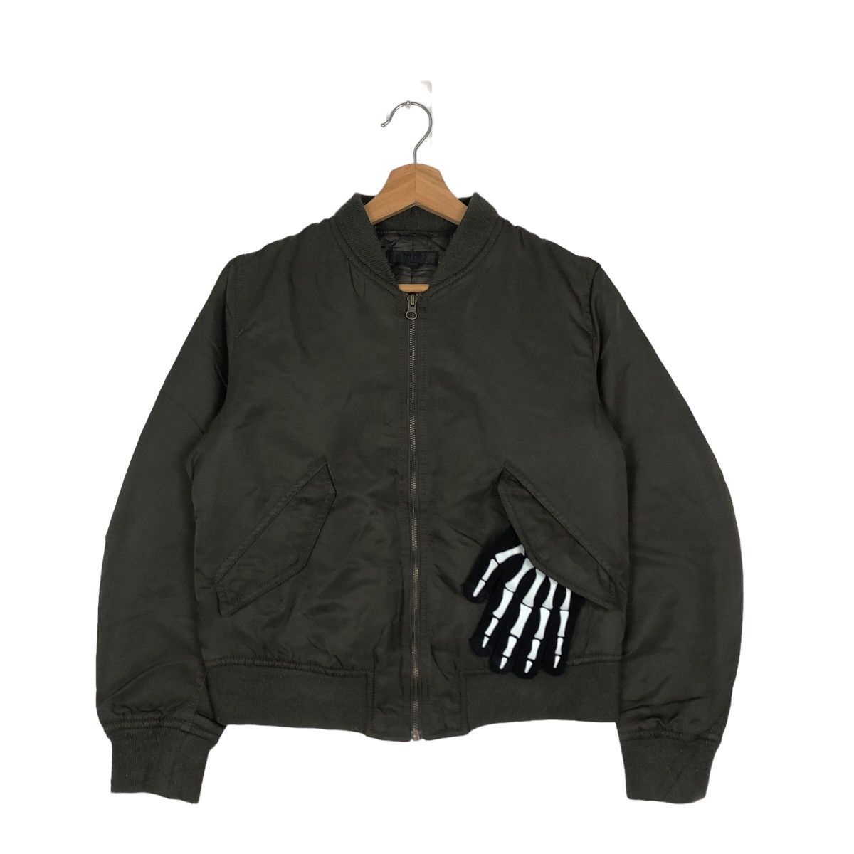 Japanese Brand VINTAGE BOMBER JACKET RIOT RIOT DESIGN UNIQLO JAPAN Size US M / EU 48-50 / 2 - 1 Thumbnail