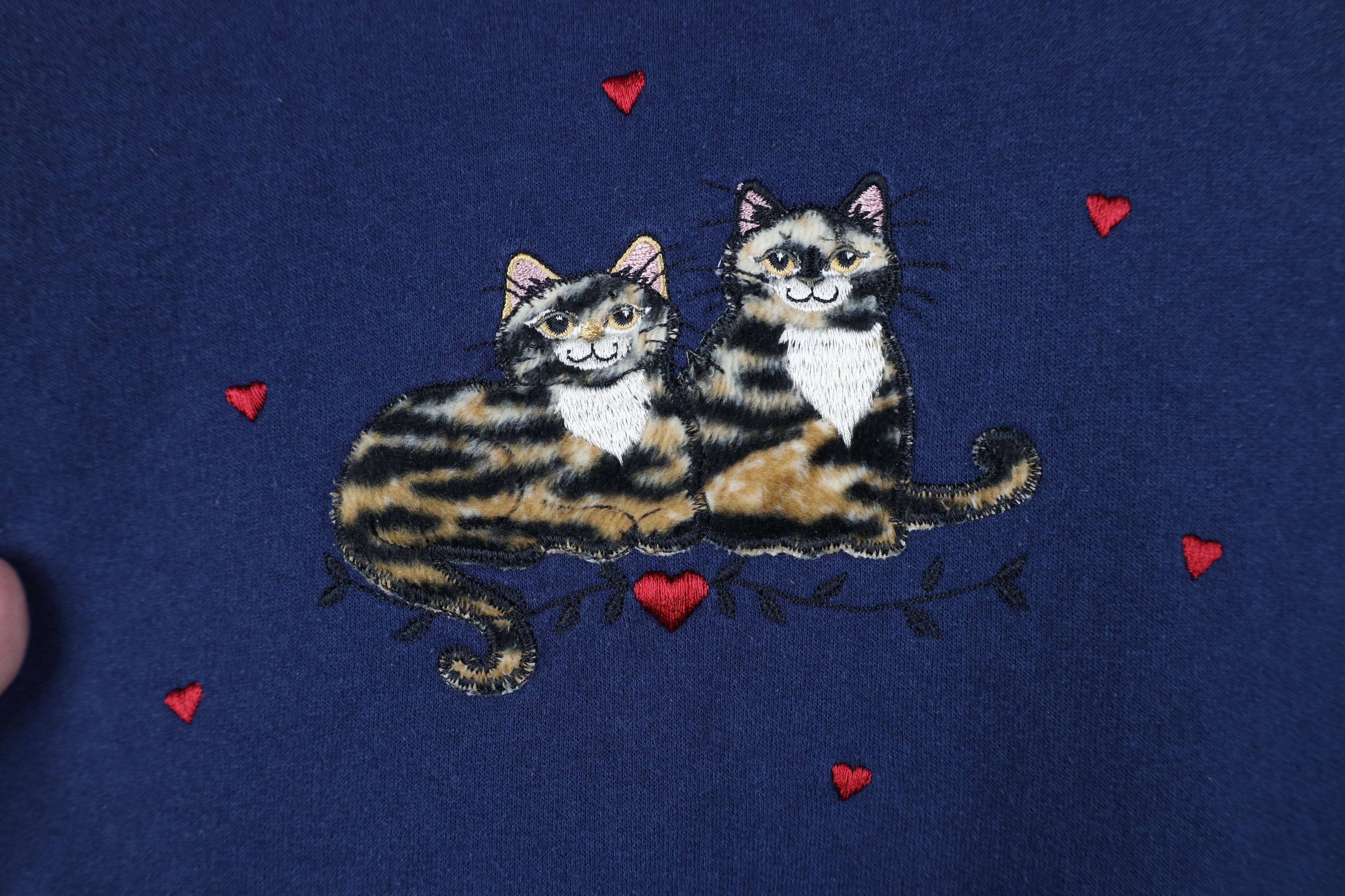 Vintage Vintage 90s Streetwear Cat Kitten Heart Collared Sweatshirt Size L / US 10 / IT 46 - 4 Thumbnail