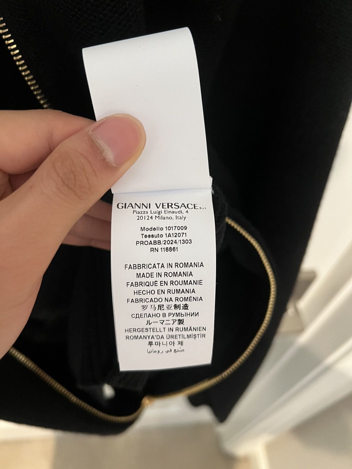 Versace Versace Knit Sweater Gold Plated Logo Size US M / EU 48-50 / 2 - 9 Thumbnail