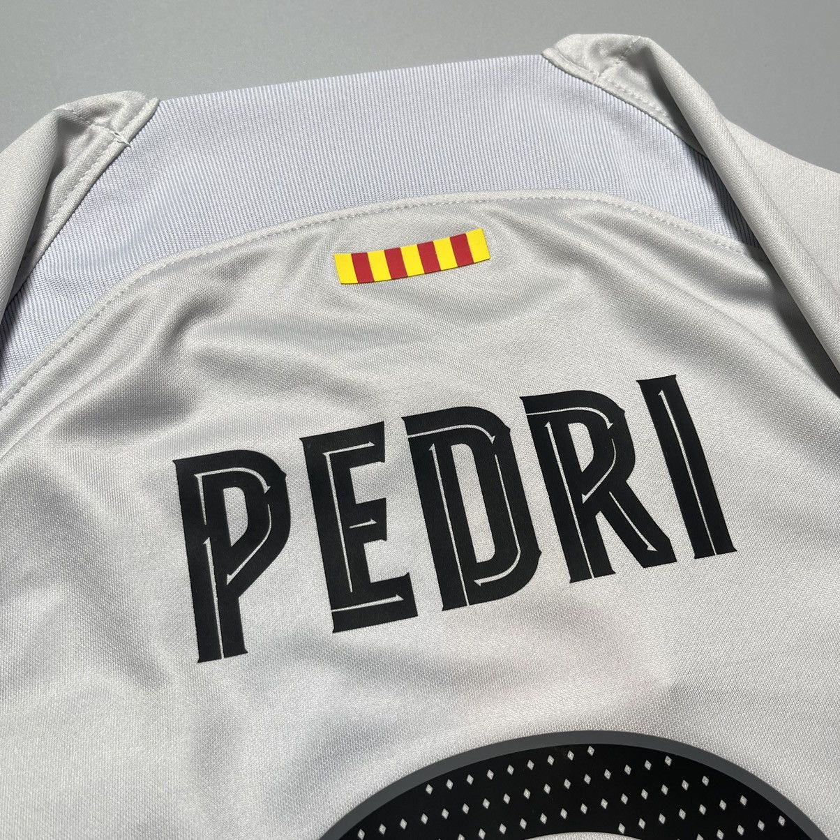 Nike × Vintage NWT BARCELONA NIKE 2022/2023 FOOTBALL THIRD JERSEY #8 PEDRI Size US S / EU 44-46 / 1 - 12 Thumbnail