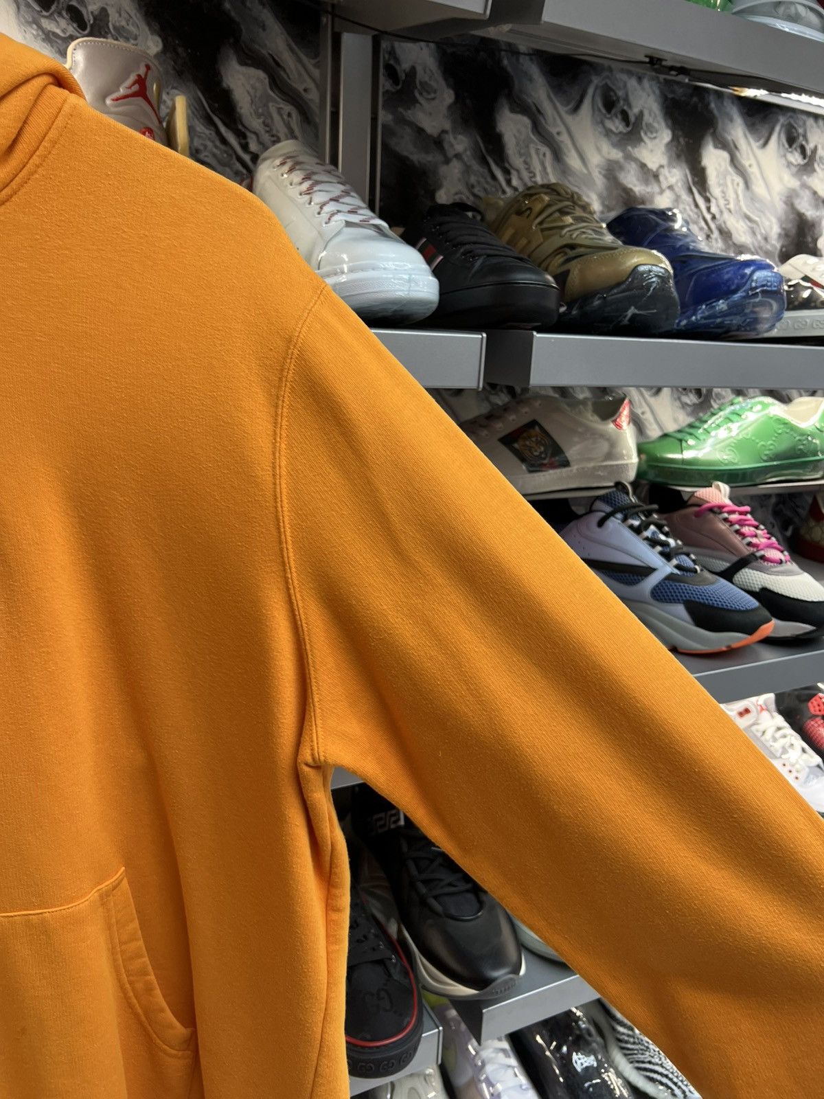 Burberry Burberry Orange Pullover Hoodie Size US XL / EU 56 / 4 - 5 Thumbnail