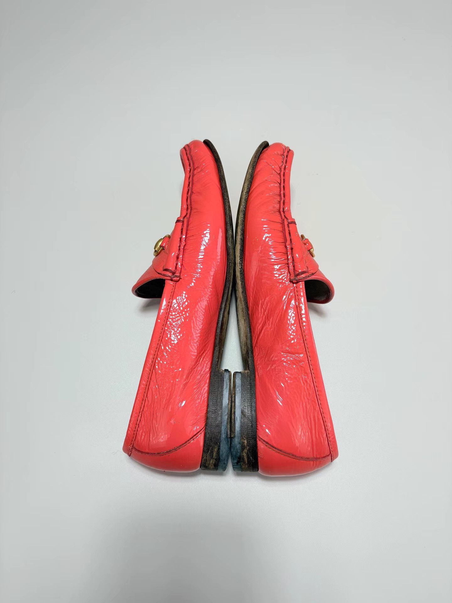 Gucci GUCCI Patent Leather Gold-Buckle Loafers Size US 8 / IT 38 - 4 Thumbnail