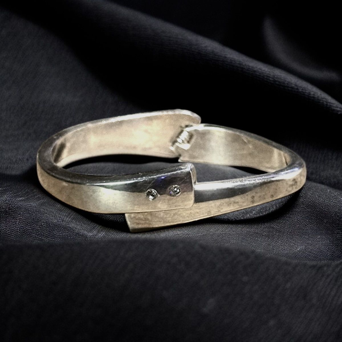 Vintage Vintage sterling silver plated hinged clamper bangle bracele Size ONE SIZE - 1 Thumbnail
