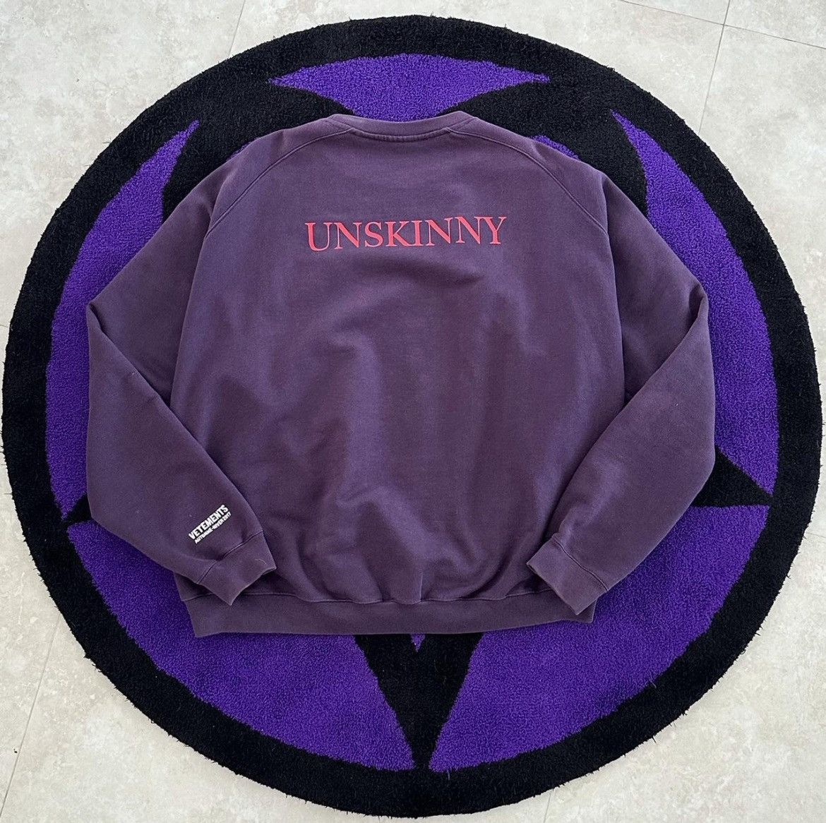 L) VETEMENTS ヴェトモン UNSKINNY パープル VETEMENTS 変形パープル