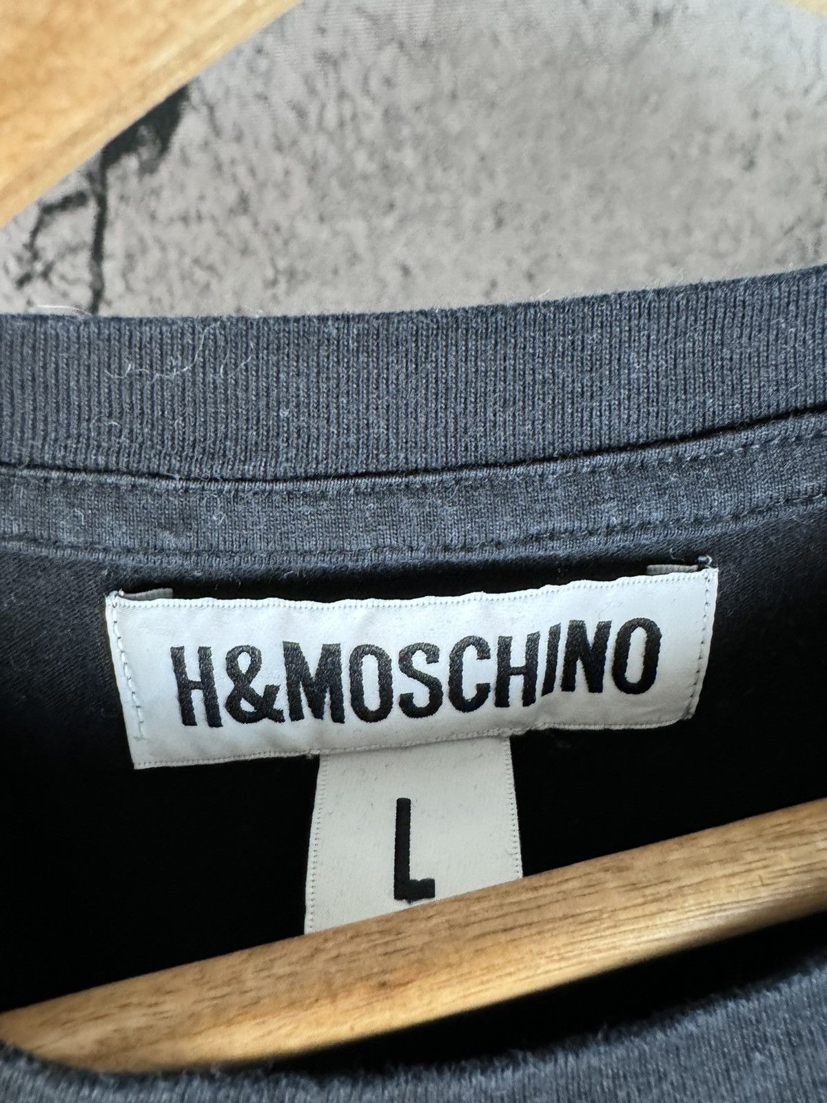 H&M × Moschino Moschino x H&M designer big logo tee Size US L / EU 52-54 / 3 - 3 Thumbnail