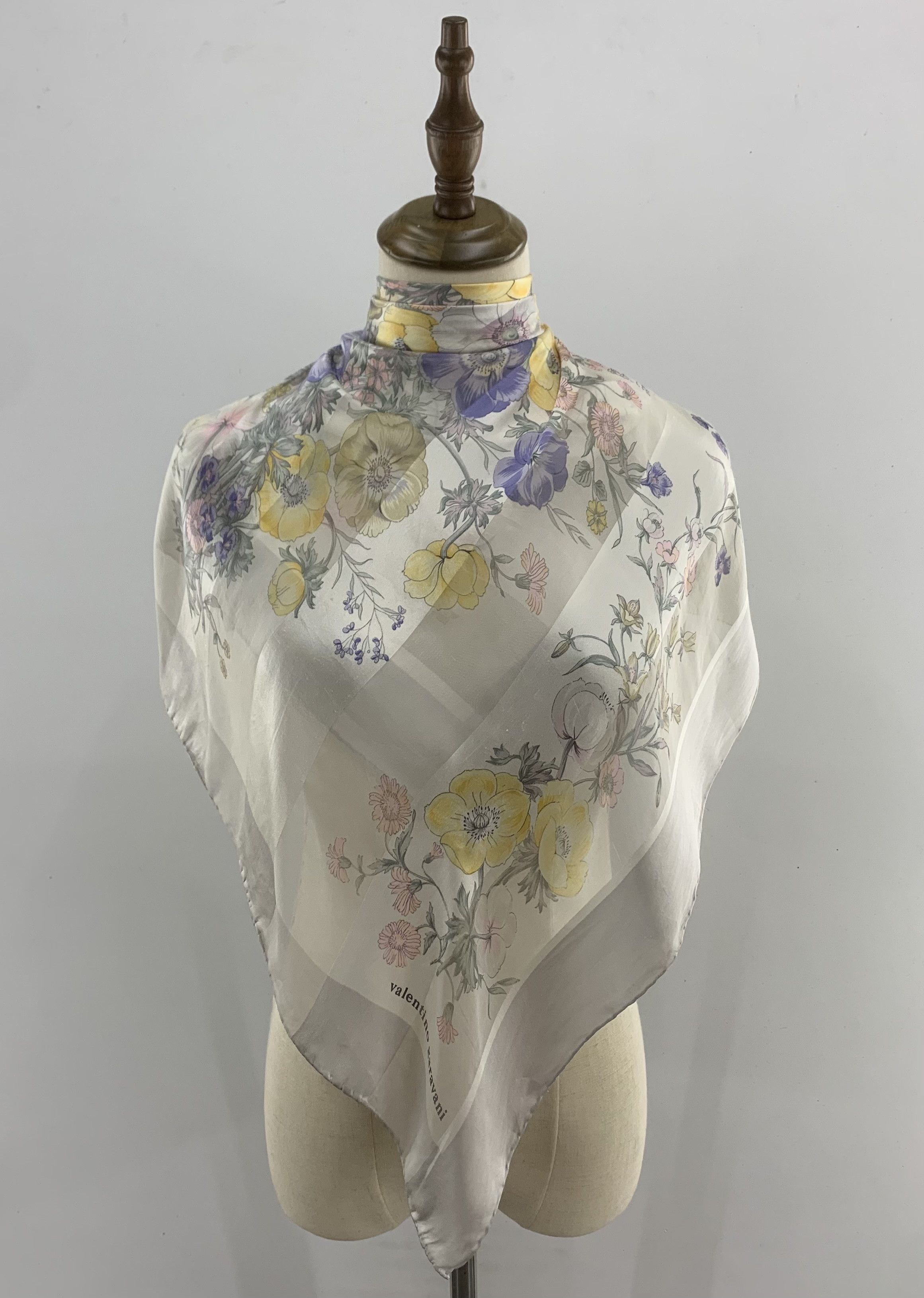 Valentino Stole | Lace | Seta-Lana/ | Grailed