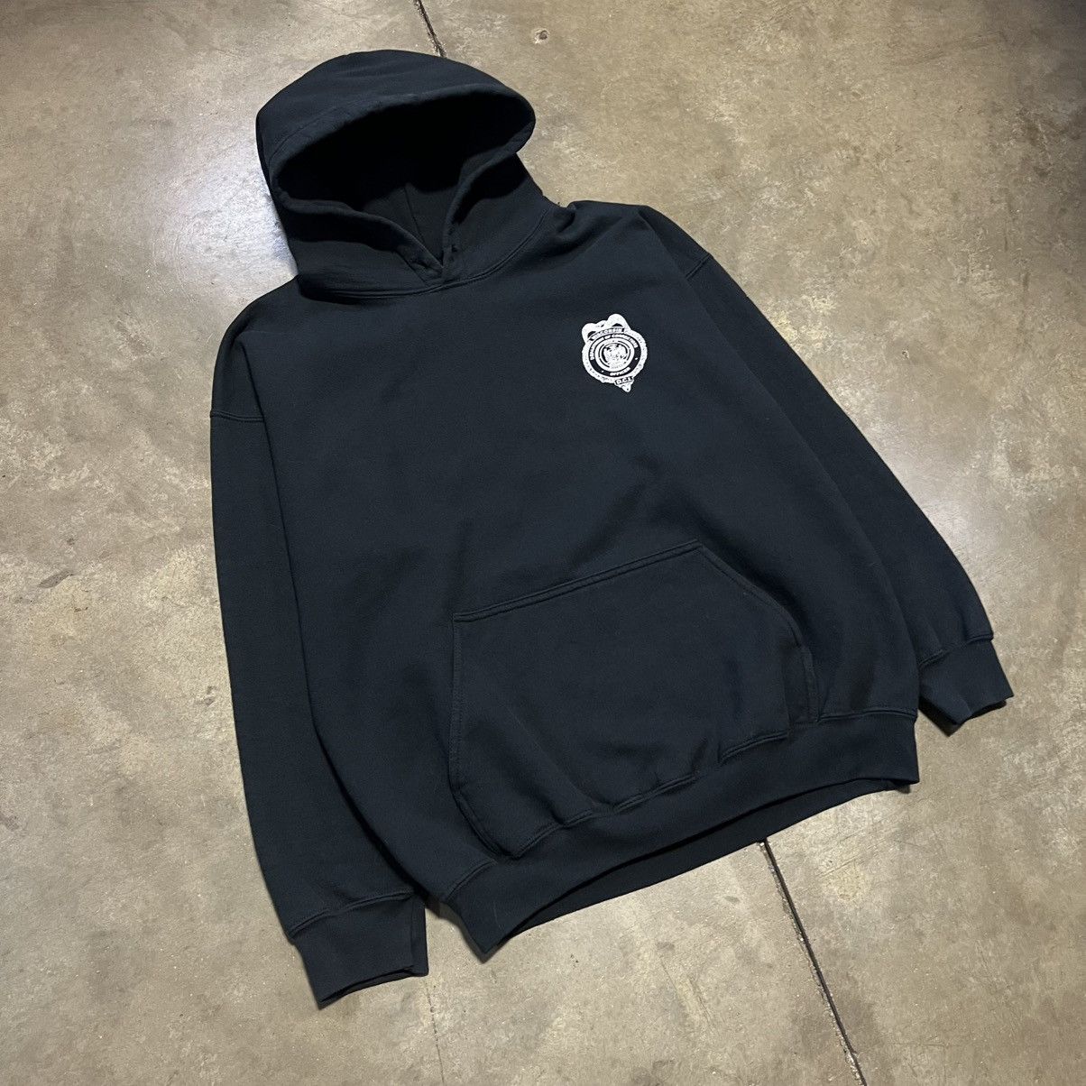 Vintage Wisconsin Department of Corrections Police Hoodie Hand Cuffs Size US L / EU 52-54 / 3 - 4 Thumbnail