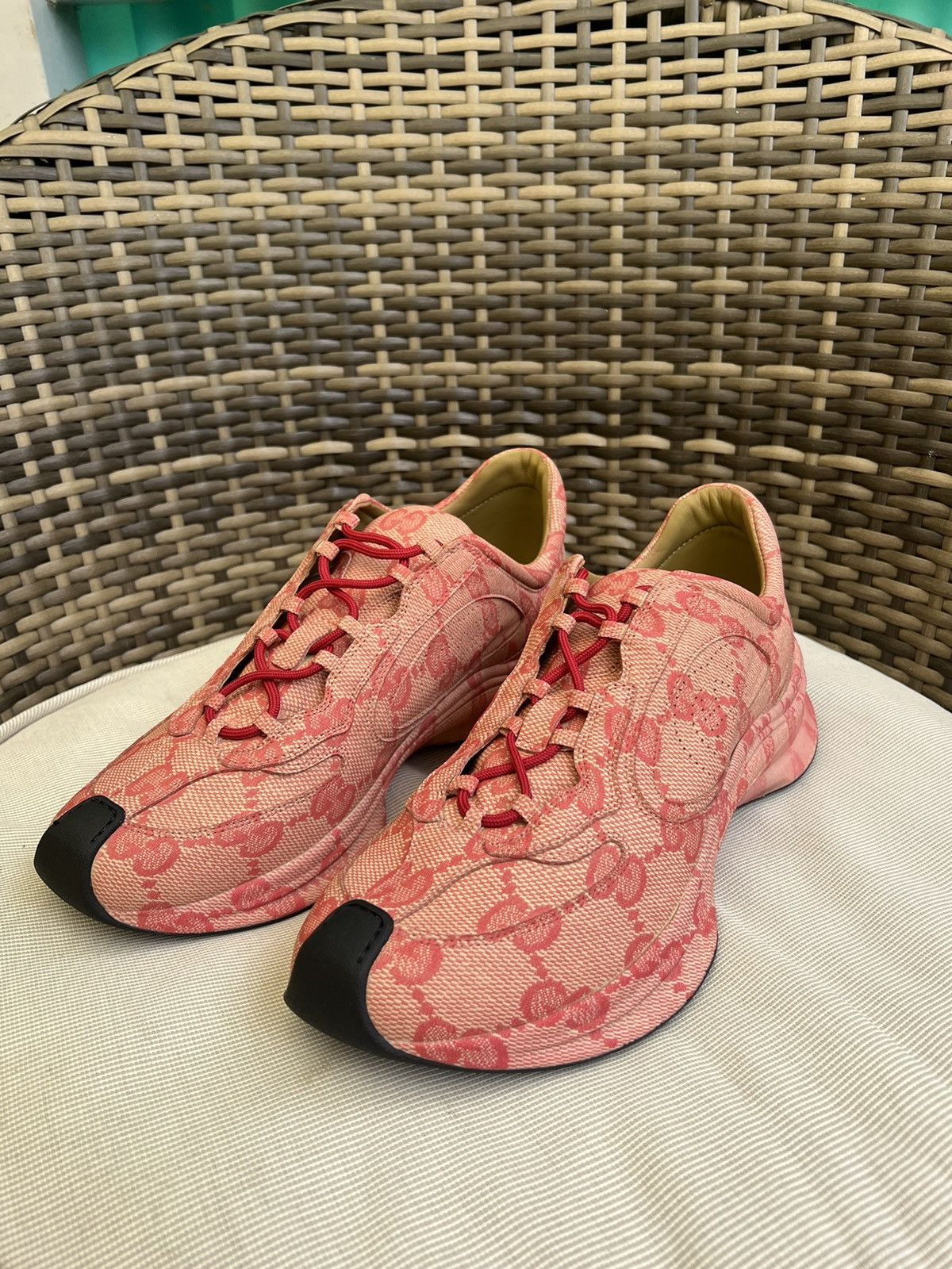 Gucci Run sneakers (Lunar New year)