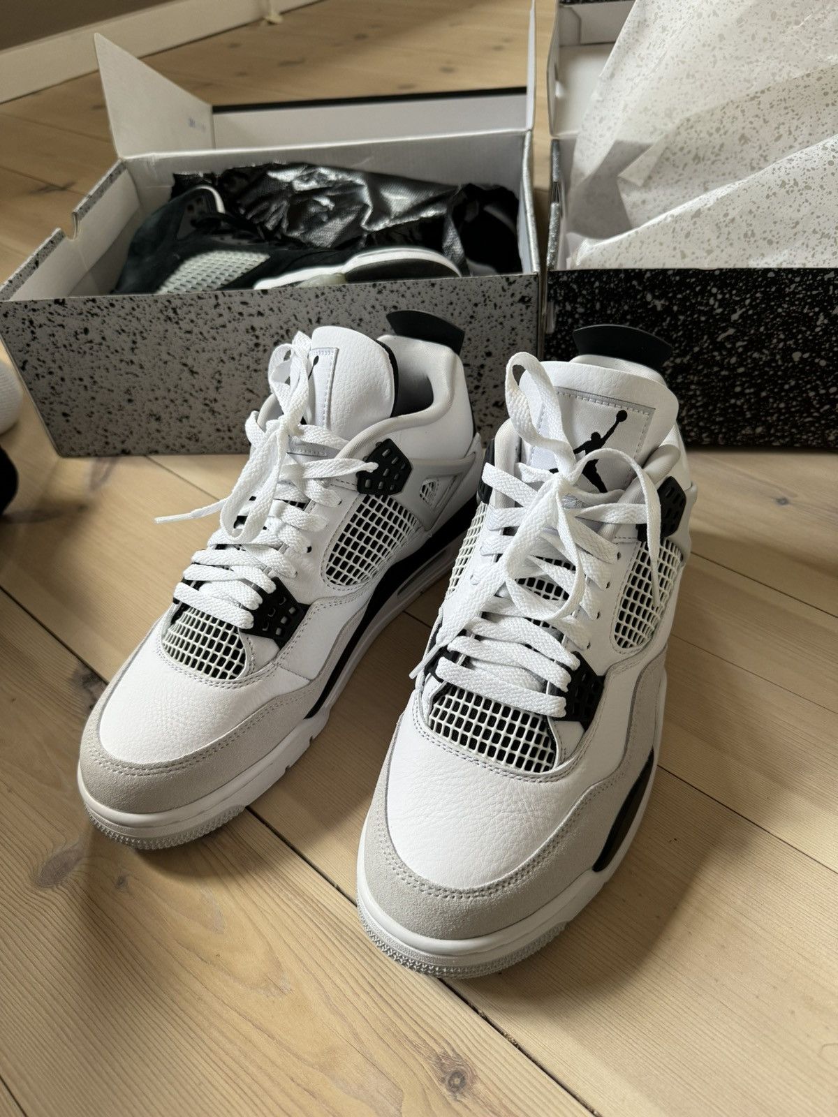 Jordan Brand Jordan 4 Retro Military Black Size US 9 / EU 42 - 1 Thumbnail