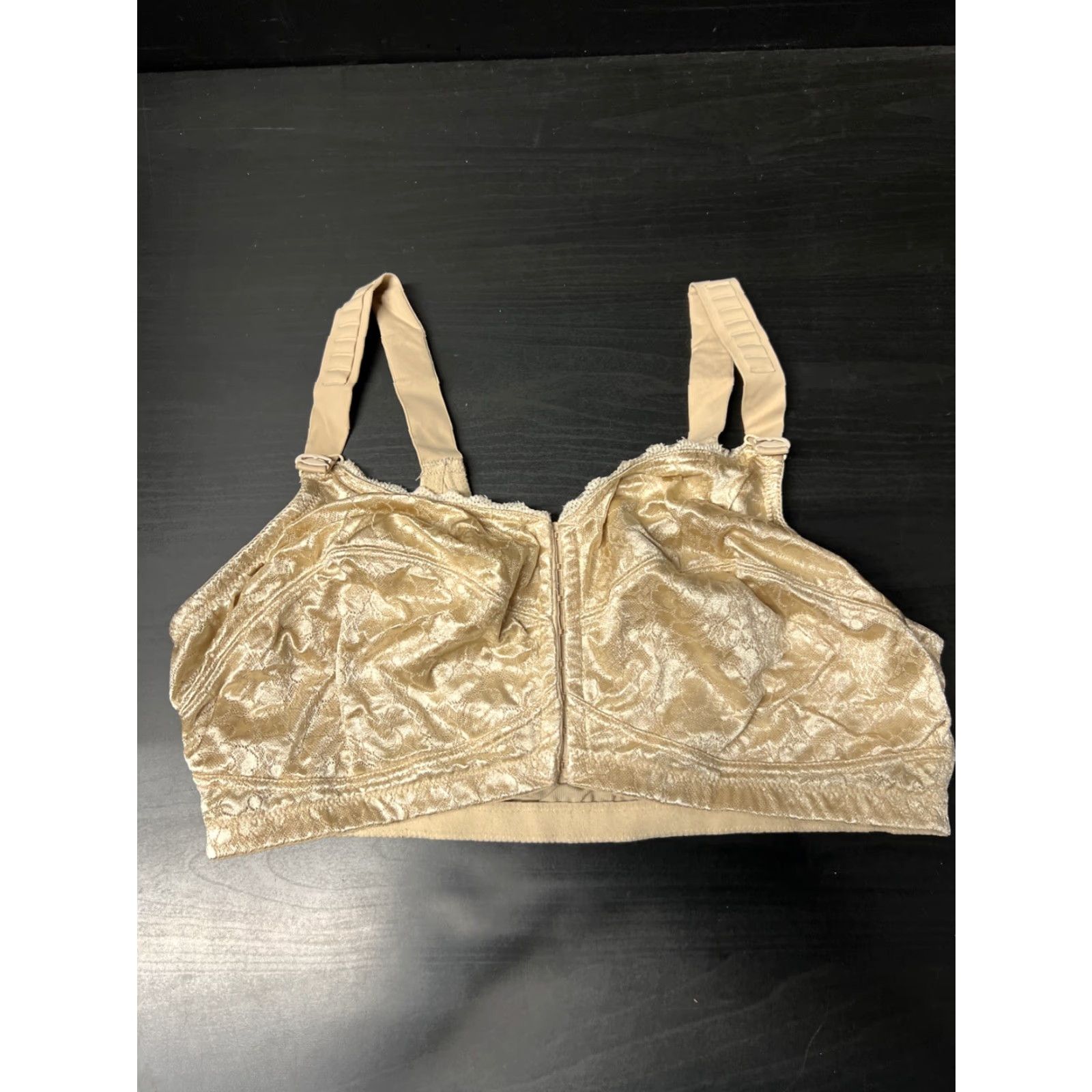 Vintage Breezies Bra Wireless Unlined Lace 40DD Beige Womens Bra DD Cup Regular 40 Band Lace Bow Floral Nylon Blend Size ONE SIZE - 2 Thumbnail
