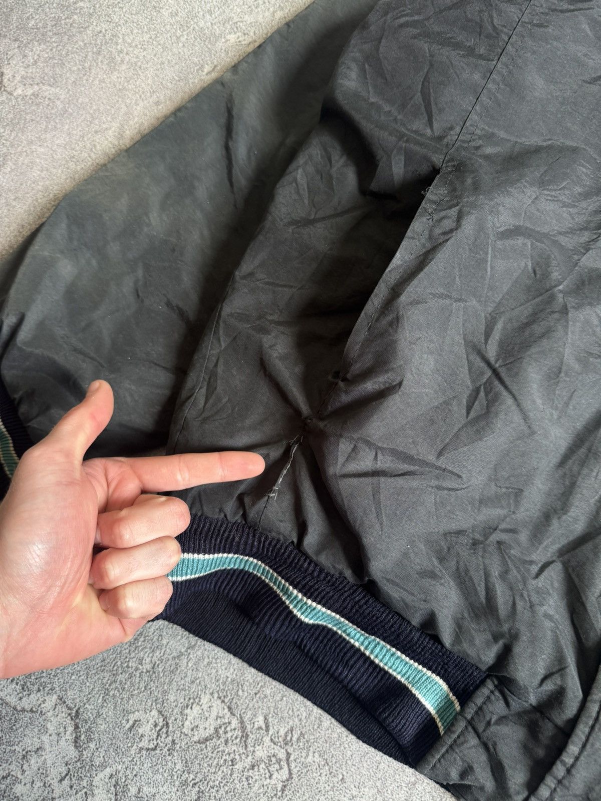 Starter Starter XL San Jose Sharks 🦈 NHL vintage bomber jacket zip Size US XL / EU 56 / 4 - 13 Thumbnail