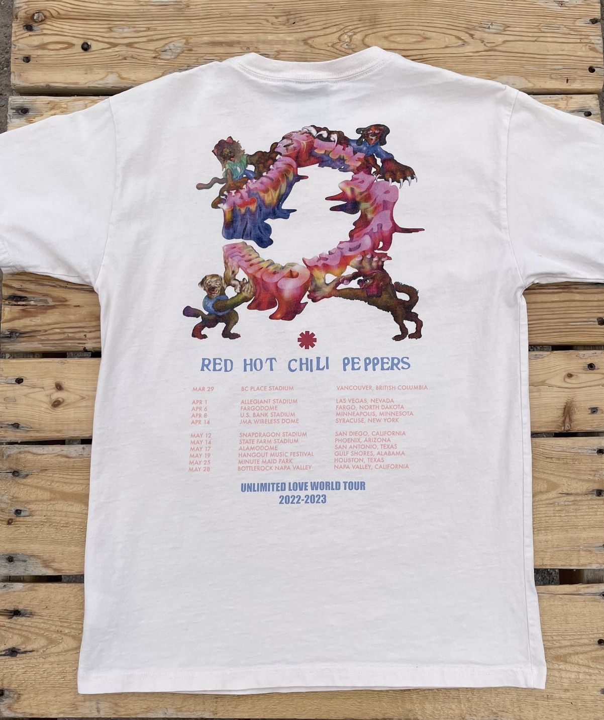 Band Tees Red Hot Chili Peppers ‘Unlimited Love’ Tour Concert Shirt SM Size US S / EU 44-46 / 1 - 2 Thumbnail