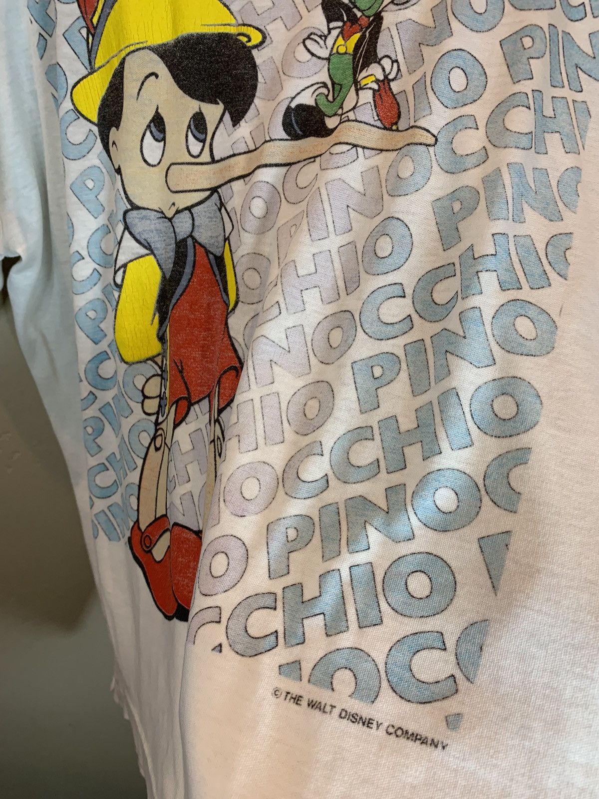 Disney *RARE* Vintage 1980’s Pinocchio Faded Disney Boxy T-Shirt Size US L / EU 52-54 / 3 - 3 Thumbnail