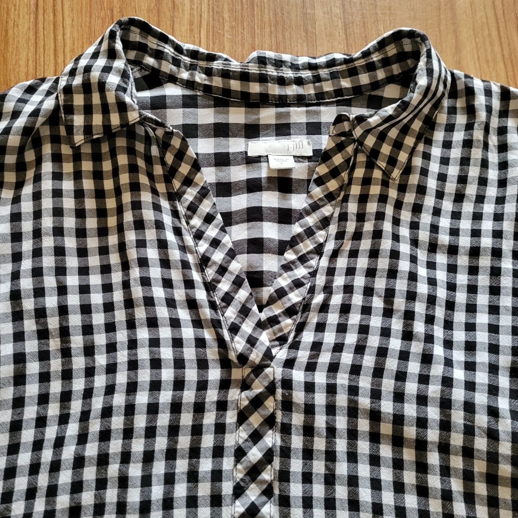 Talbots J Jill Blouse Shirt Womens Large Black White Gingham Plaid 3/4 Sleeve V-Neck Pullover Button Cuff Casual Everyday Vintage No Size L / US 10 / IT 46 - 3 Thumbnail