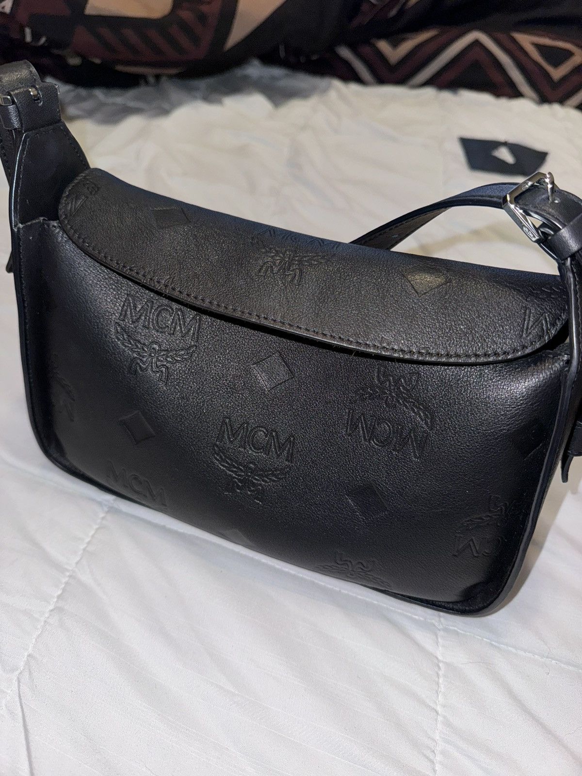 MCM MCM Aren flap hobo bag purse Size ONE SIZE - 2 Thumbnail