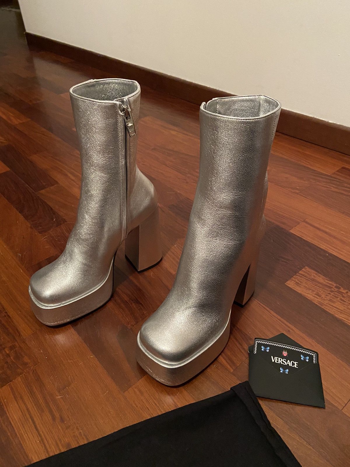 Versace Versace aevitas boots Size US 7 / IT 37 - 1 Thumbnail