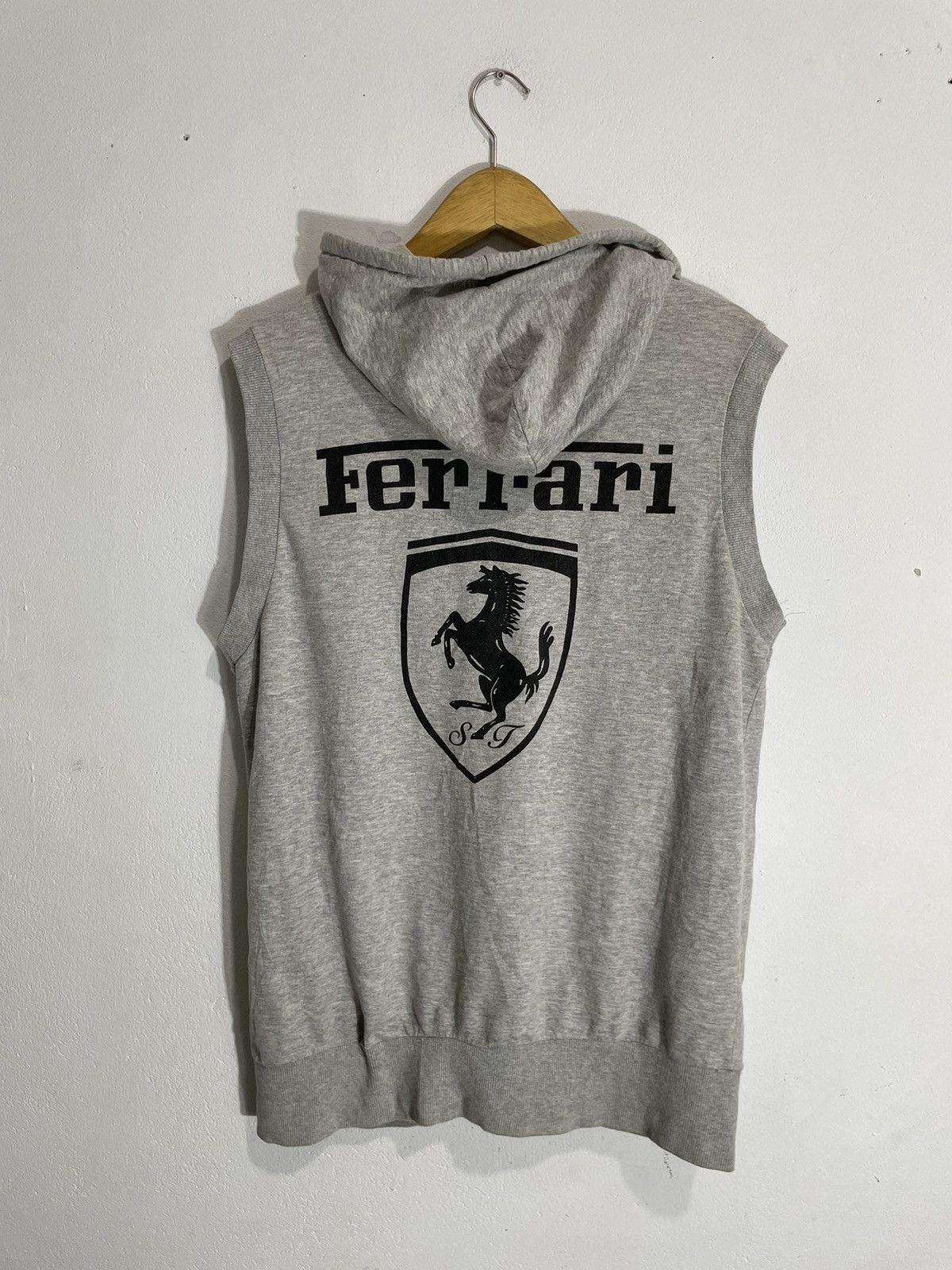 Vintage Ferrari Hoodie zip vest