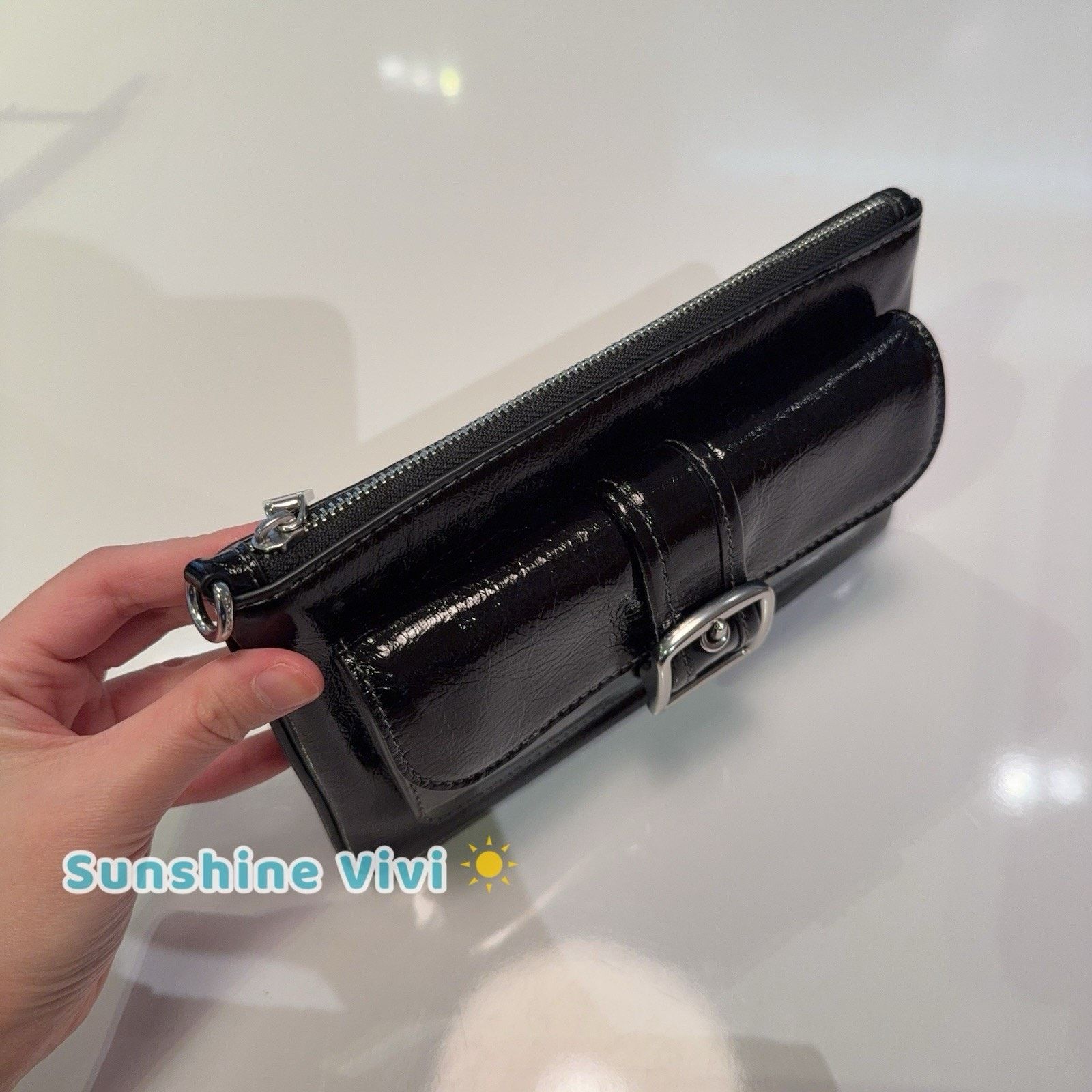 Coach NWT Coach Ashton Wristlet Shiny leather CDY04 Silver/Black Size ONE SIZE - 5 Thumbnail