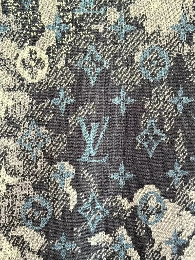 Louis Vuitton LOUIS VUITTON short sleeves Size US S / EU 44-46 / 1 - 5 Thumbnail