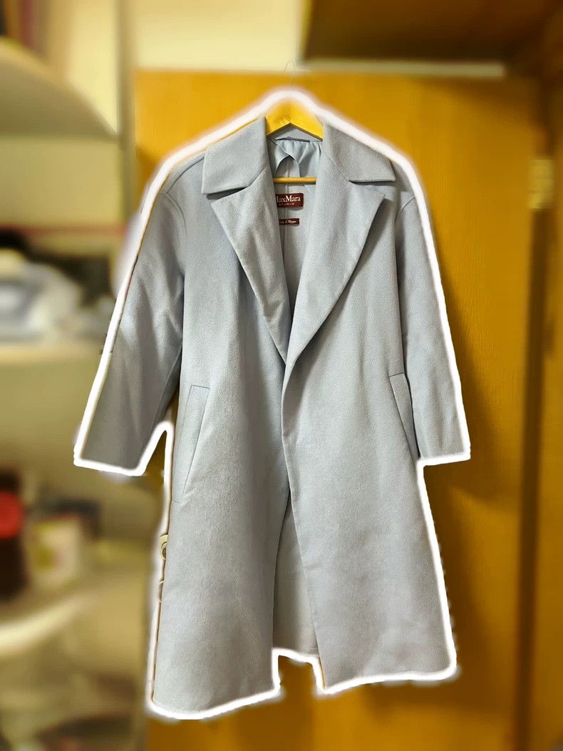Max Mara Max Mara Sky blue overcoat of studio series Size XS / US 0-2 / IT 36-38 - 1 Thumbnail