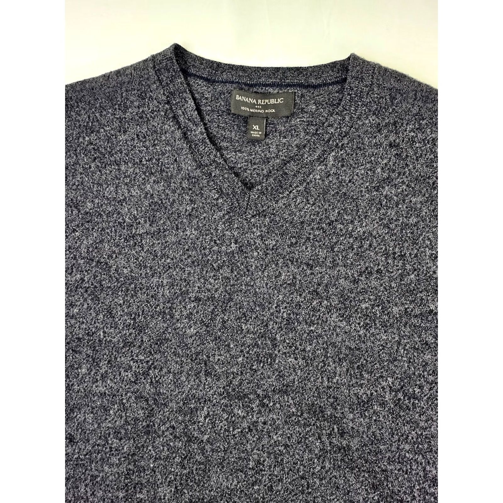 Banana Republic Banana Republic Merino Wool V-Neck Pullover Sweater Men XL Gray Size US XL / EU 56 / 4 - 2 Thumbnail