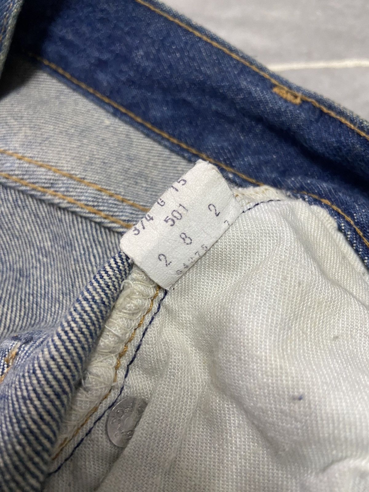 Levi's VTG 70’s Levis 501 Redline Selvedge Jeans Top Button #2 Size US 30 / EU 46 - 6 Thumbnail