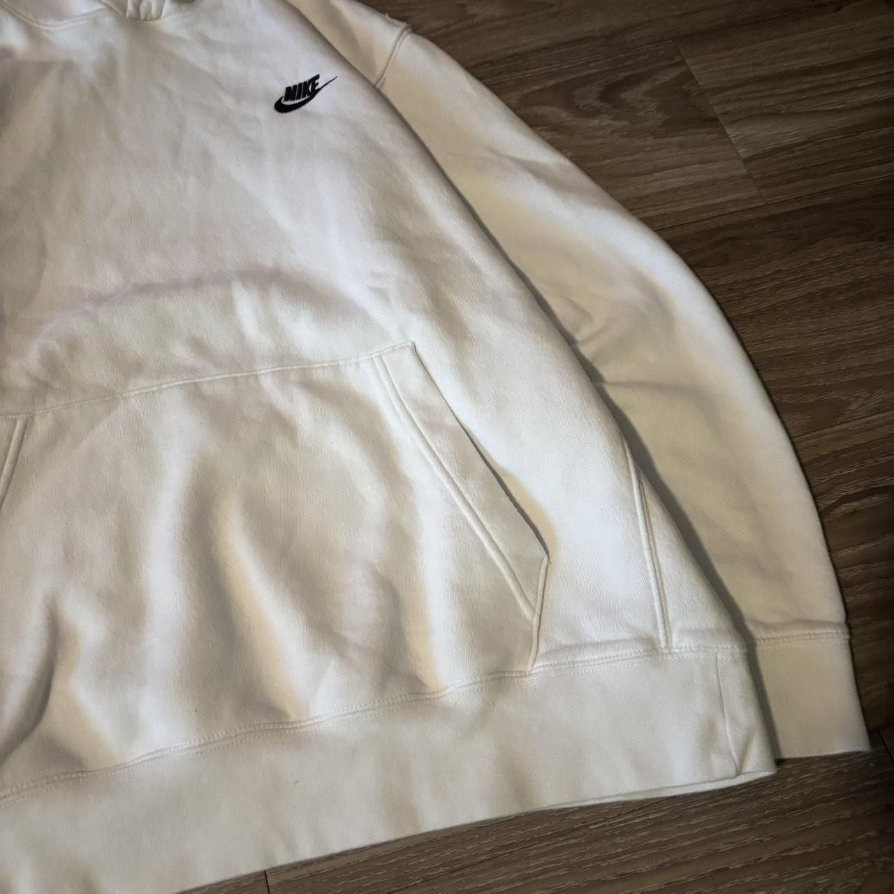 Nike Crazy Vintage Y2K/2000s White Nike Streetwear Essential Pullover Hoodie! Size XL Size US XL / EU 56 / 4 - 4 Thumbnail