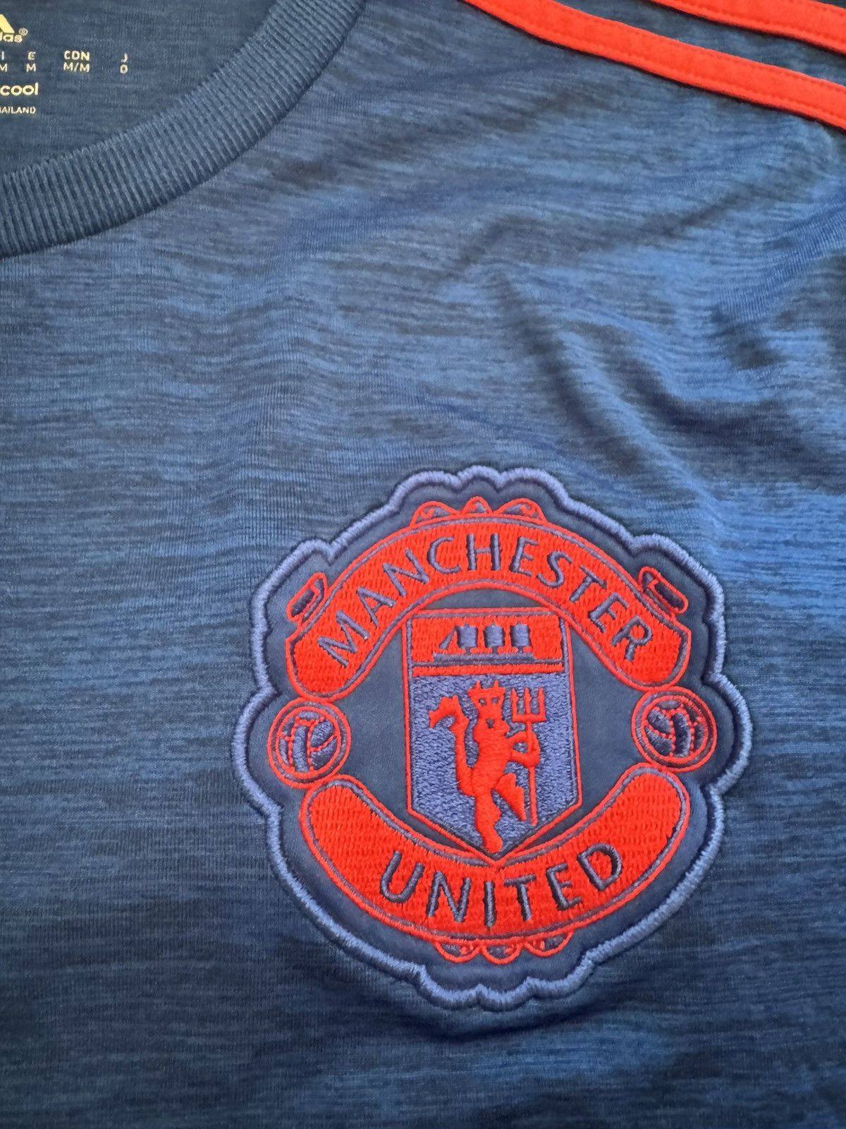 Adidas MANCHESTER UNITED 2016 2017 AWAY SOCCER JERSEY ADIDAS SZ M Size US M / EU 48-50 / 2 - 7 Thumbnail