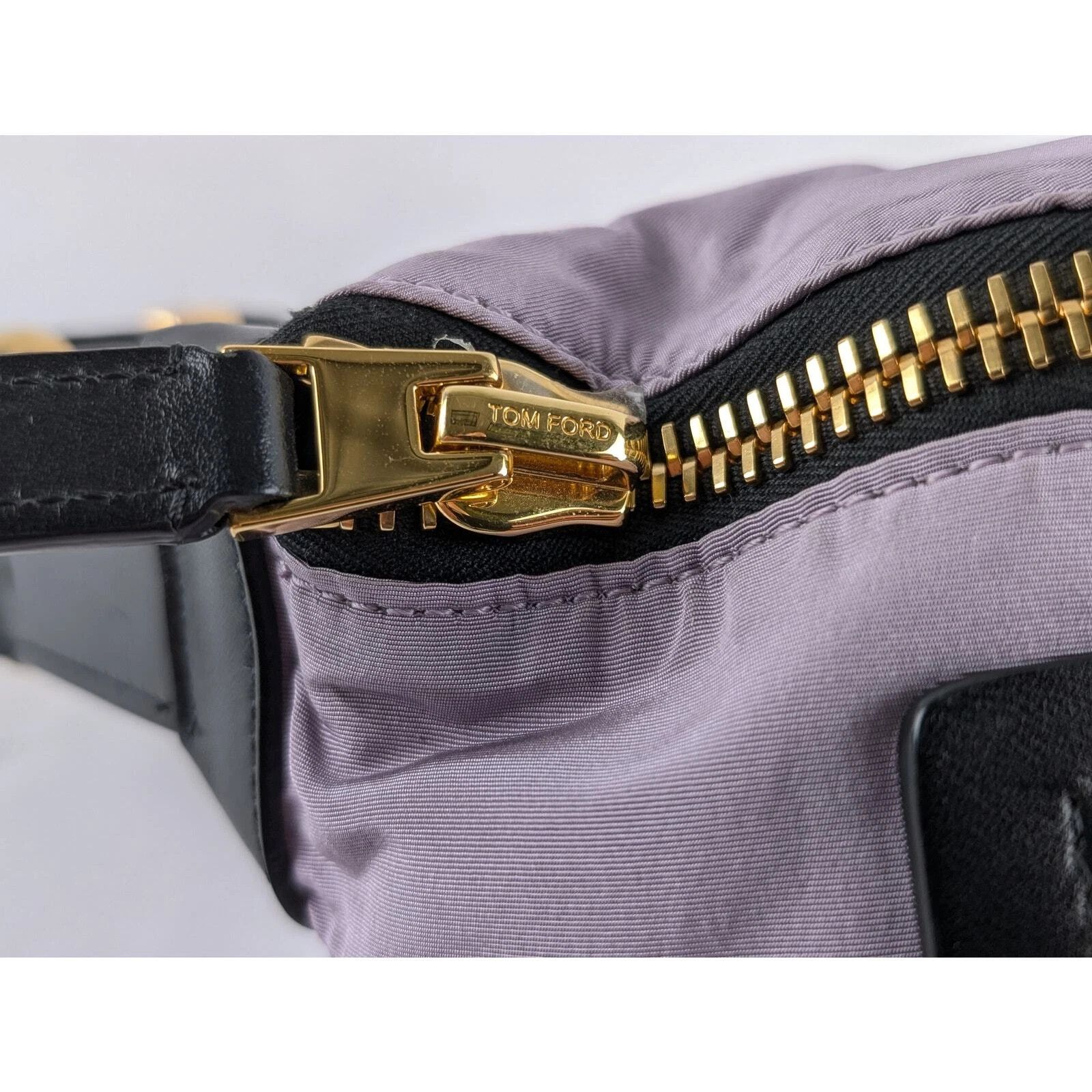 Tom Ford o1rshd1 Size: OS / Men Belt Bags in Lavander/Black Size ONE SIZE - 8 Thumbnail