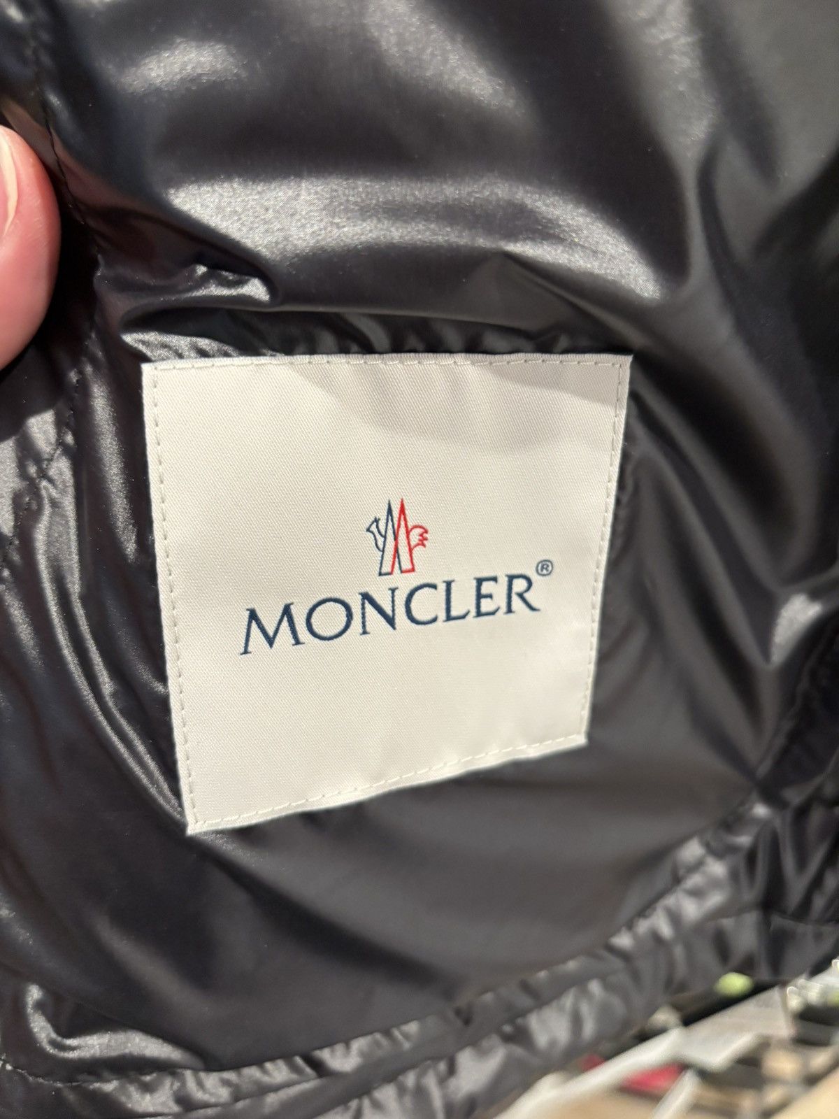 Moncler Moncler Lauros Short Down Jacket Size US XL / EU 56 / 4 - 4 Thumbnail