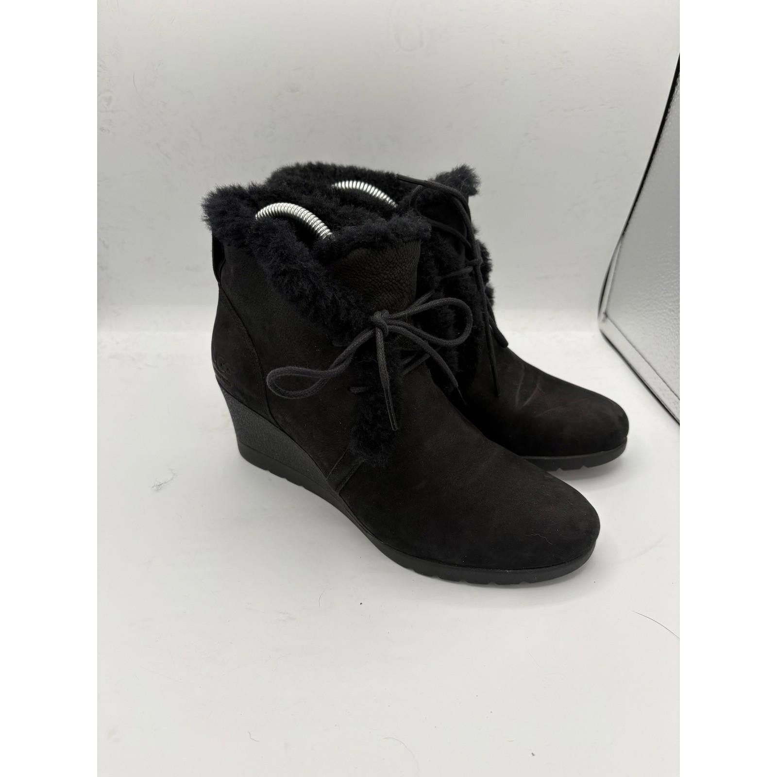 Ugg UGG Jeovana waterproof wedge lace-up booties women's 8 Size US 6 / IT 36 - 1 Thumbnail