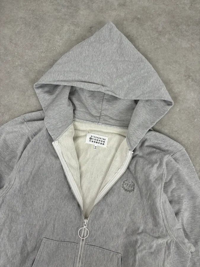 Maison Margiela SS2023 Maison Margiela Grey Signature Zip-up Hoodie Size US L / EU 52-54 / 3 - 9 Thumbnail