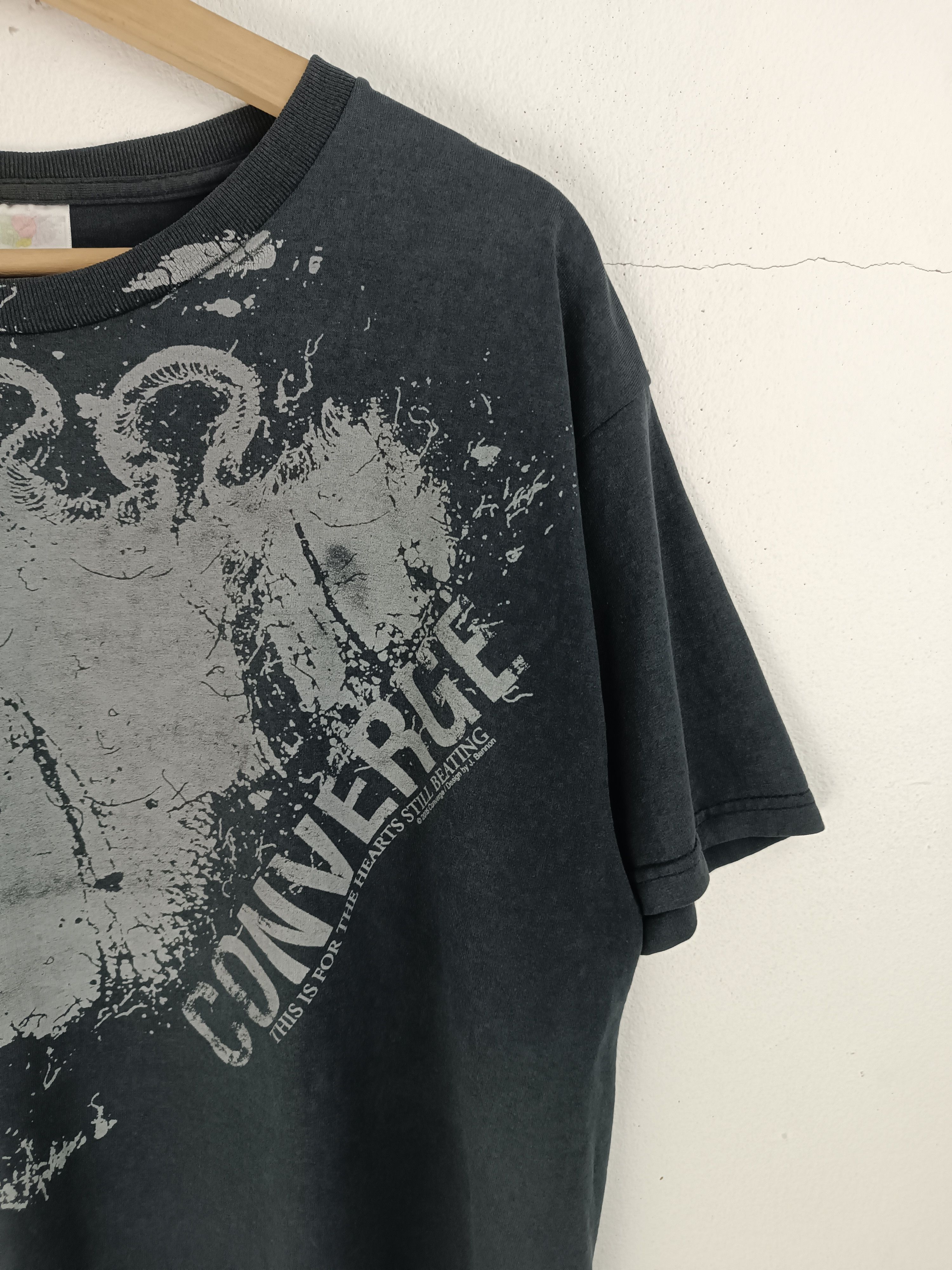 Band Tees VINTAGE 2005 CONVERGE FADED VERY RARE TEE BOTCH CAVE IN Size US L / EU 52-54 / 3 - 12 Thumbnail