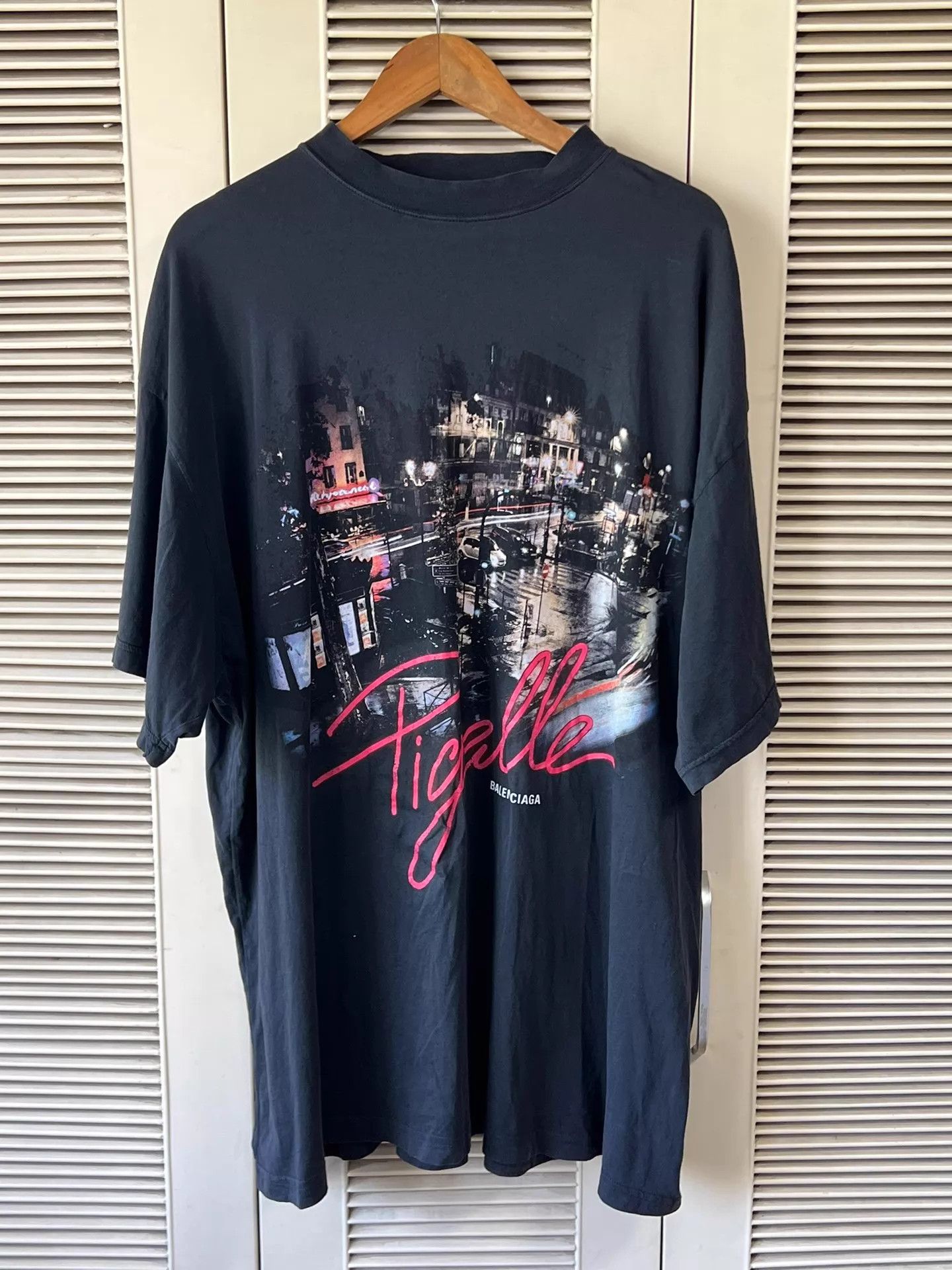 Balenciaga Balenciaga Pigalle Street Night Print Black Short Sleeve Tee Size L / US 10 / IT 46 - 1 Thumbnail
