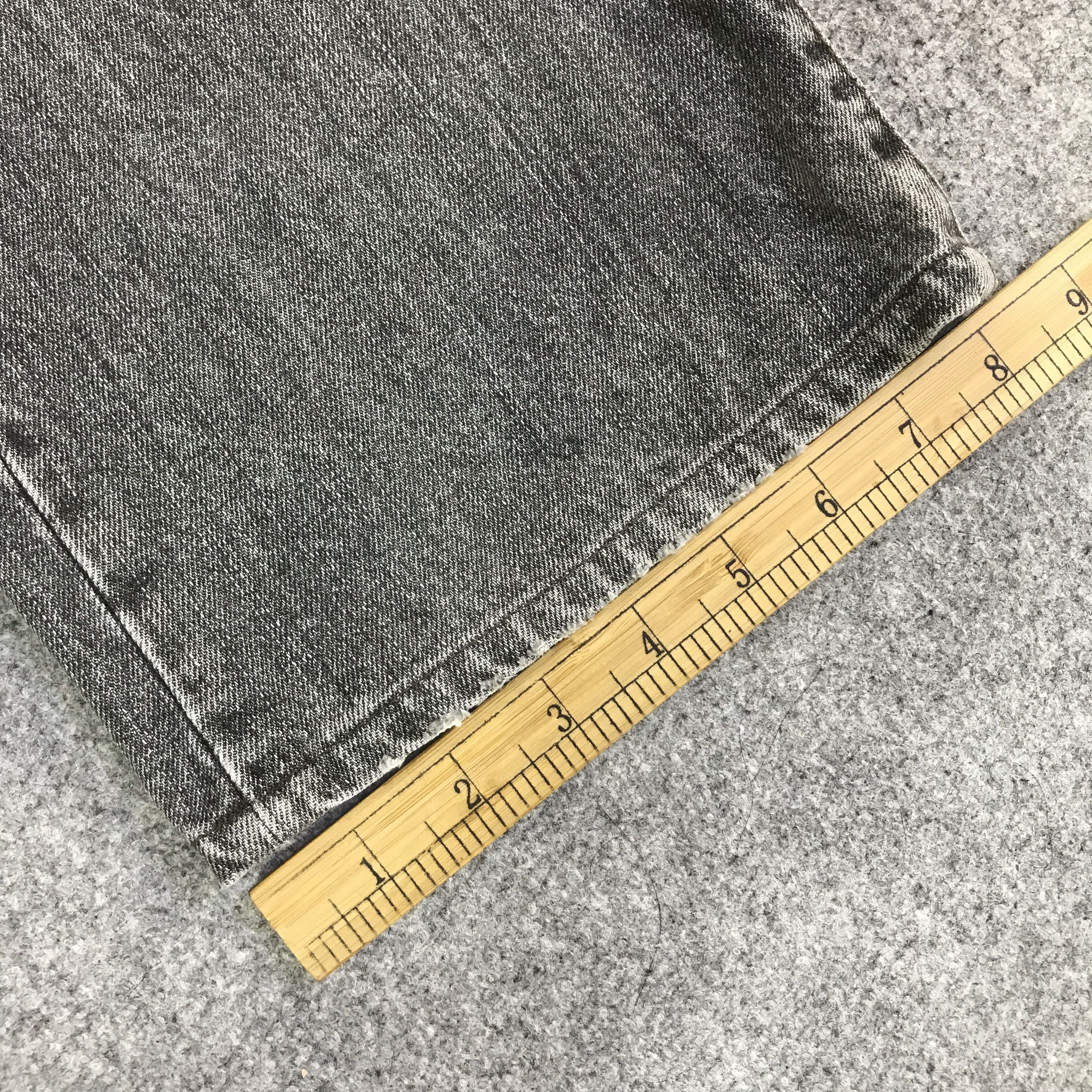 Uniqlo Black Faded uniqlo Japan distressed denim pants K118B3 Size US 32 / EU 48 - 11 Thumbnail