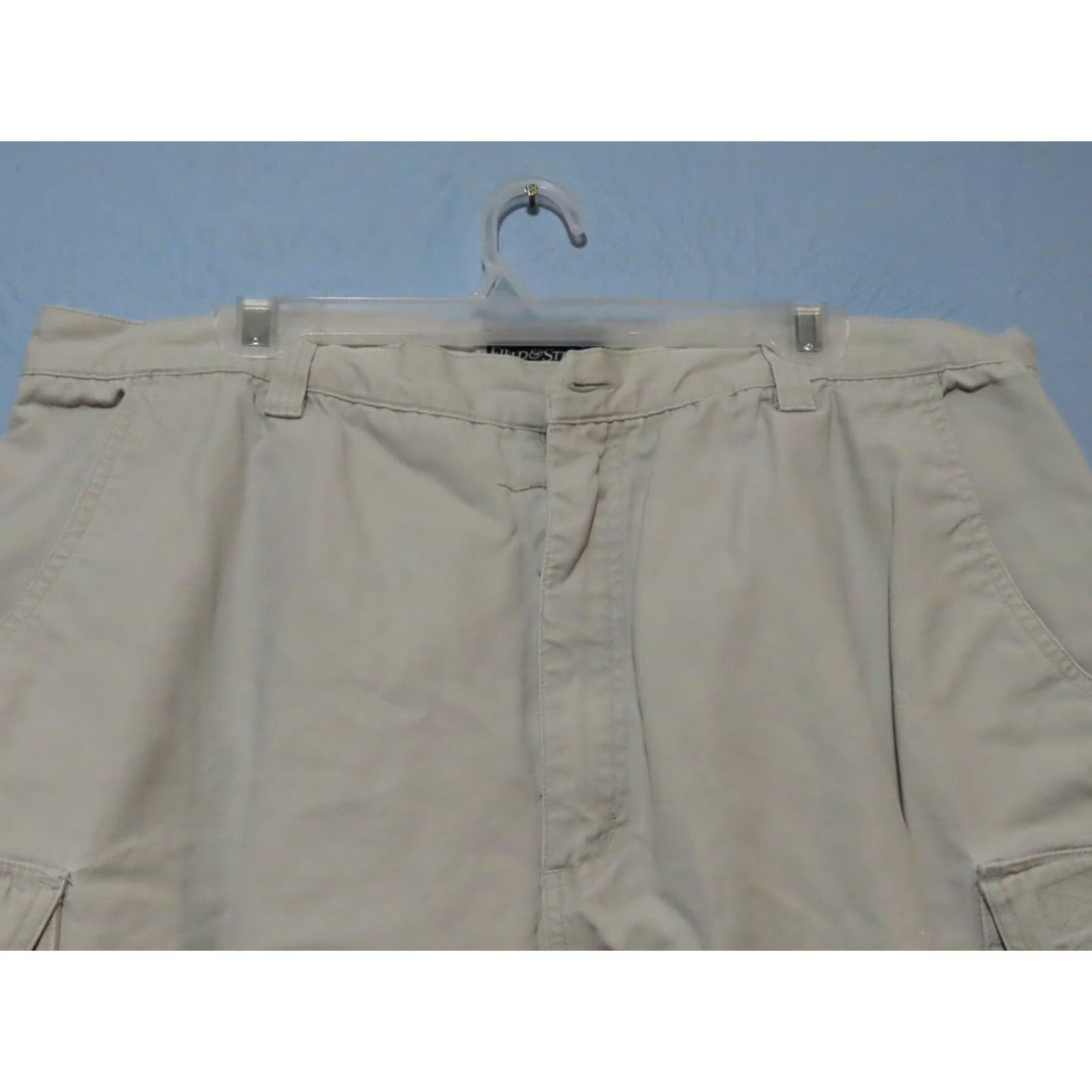 Vintage Field & Stream Men's Khaki Cargo Shorts 7" Inseam Size 40 Beige Nylon Cargo Pocket Flat Front Regular Waist 7" Inseam Summer Outdoor Mens Size US 40 / EU 56 - 3 Thumbnail
