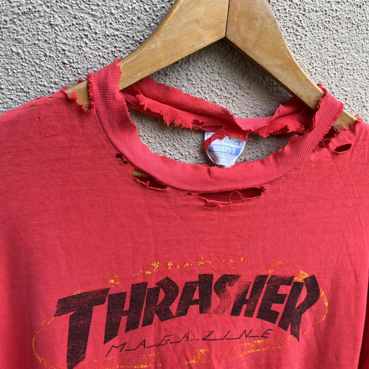 Thrasher Vintage 90s THRASHER skateboard tee distressed style Size US L / EU 52-54 / 3 - 3 Thumbnail