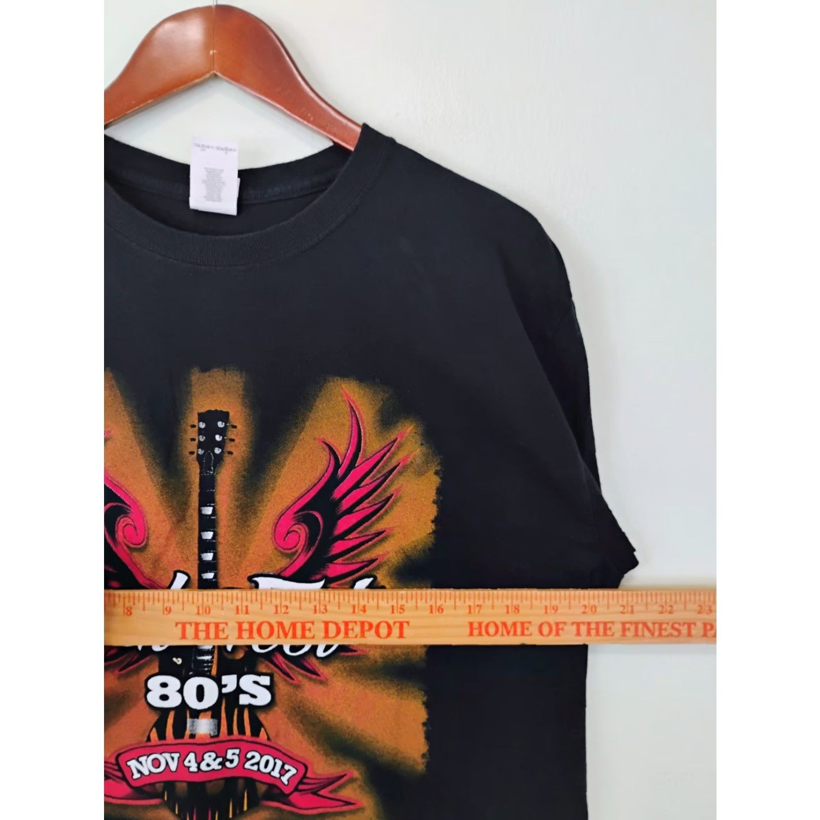 Gildan 80s Rock Fest Florida 2017 T Shirt Fits Medium Joan Jett Lynyrd Skynyrd Shirt Unisex Adults M Black Rock Vintage No Size US M / EU 48-50 / 2 - 5 Thumbnail