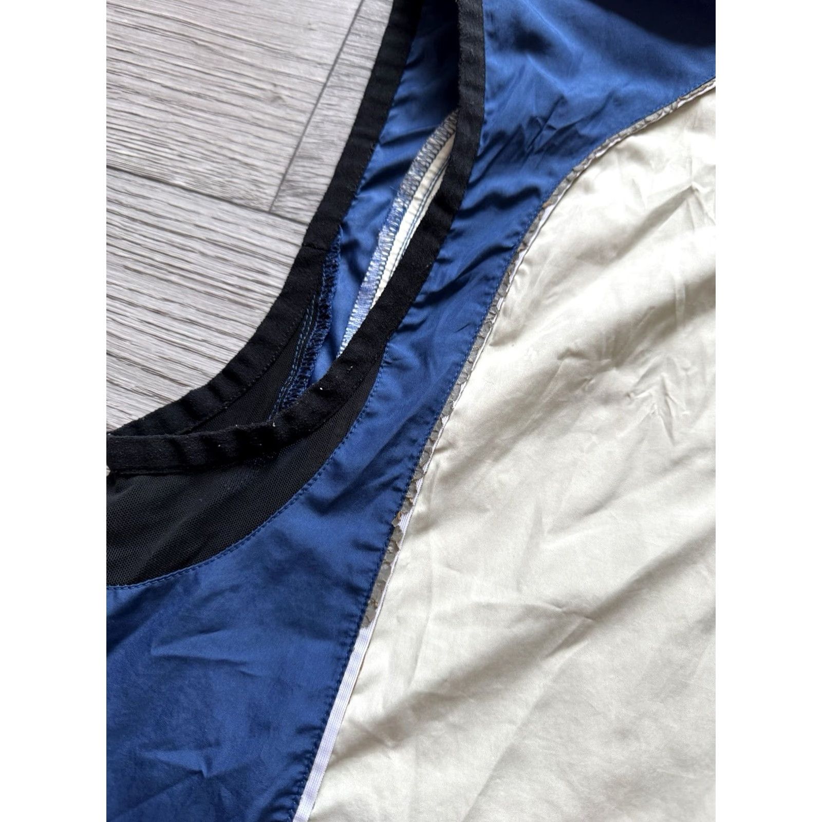 Nike VINTAGE Nike Windbreaker Jacket Beige Blue M Men’s 90s Full Zip Windbreaker 90s Mens Size US M / EU 48-50 / 2 - 4 Thumbnail
