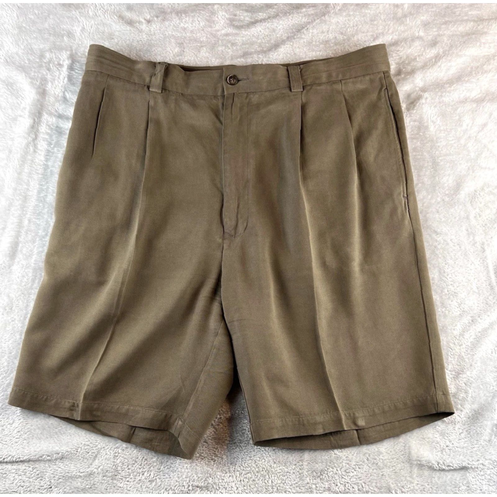 Tommy Bahama Tommy Bahama Shorts Mens 36L Beige Silk Blend Pleated Beach Travel Golf Chino Casual Size US 36 / EU 52 - 2 Thumbnail