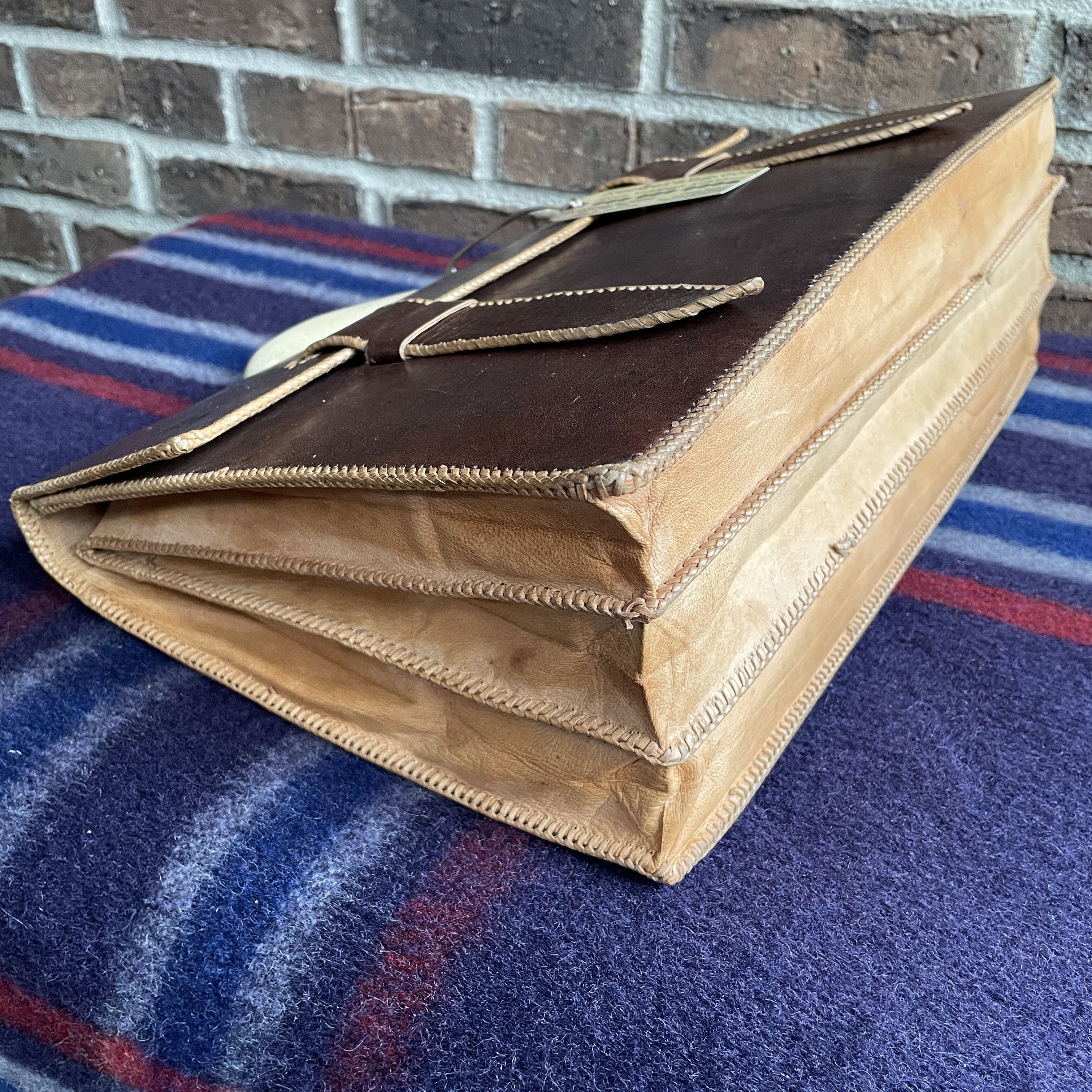 Other VTG HANDCRAFTED ETHIOPIAN LEATHER BRIEFCASE R$1898 Size ONE SIZE - 6 Thumbnail