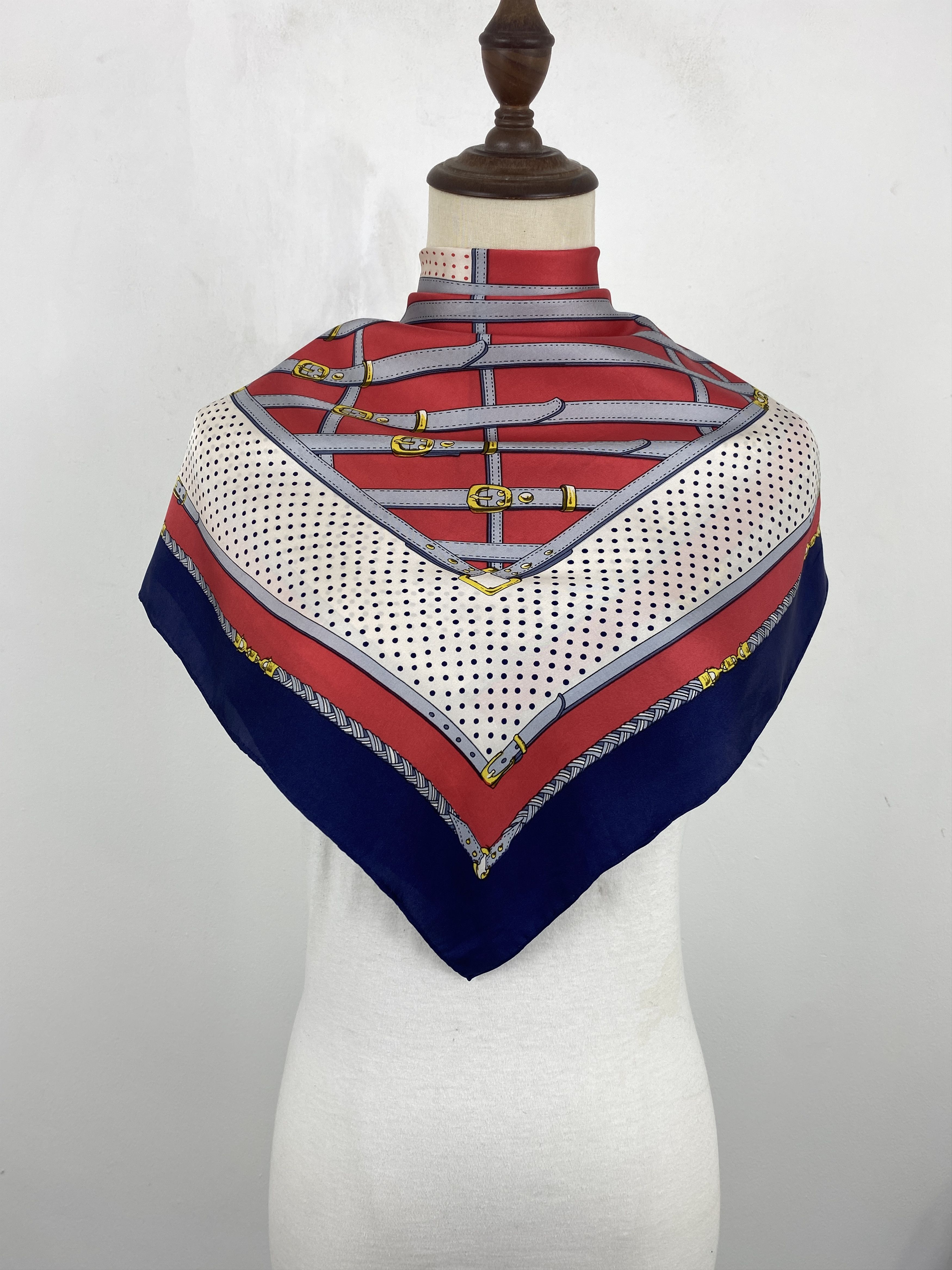 Vintage Geometry Silk Scarf / Muffler / Silk Shawl SN0072 Size ONE SIZE - 1 Thumbnail