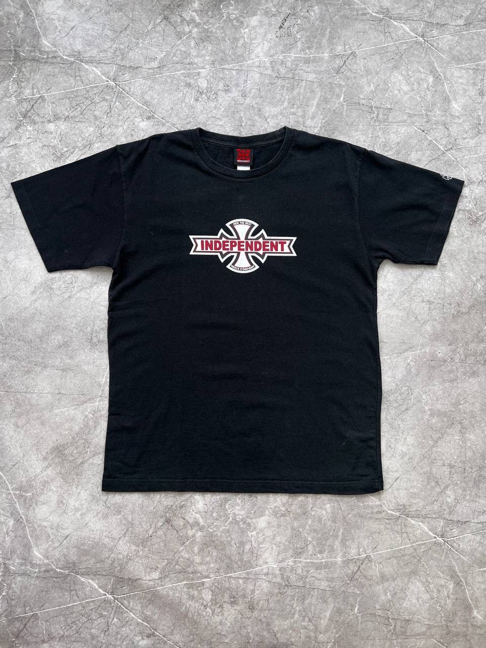 Vintage 90s skater independent boxy t shirt