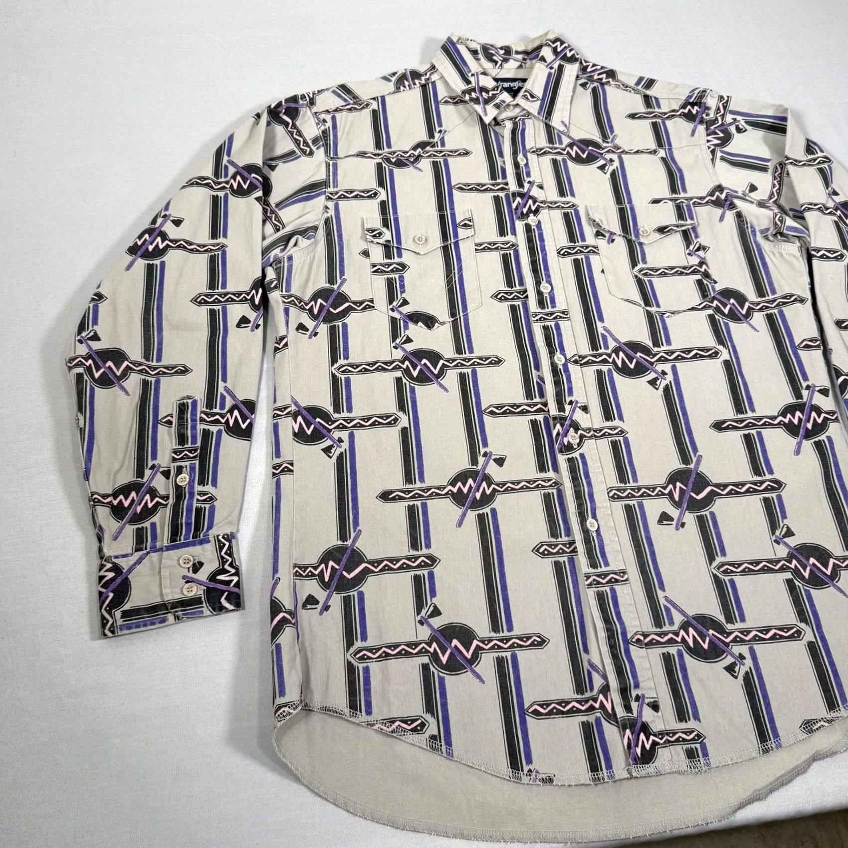 Wrangler VINTAGE Wrangler Shirt Mens Large Gray Brushpopper Aztec Western Cowboy 90s Work Shirt Mens Large Gray Brushpopper Aztec Western Cowboy 90s Work Size US L / EU 52-54 / 3 - 5 Thumbnail