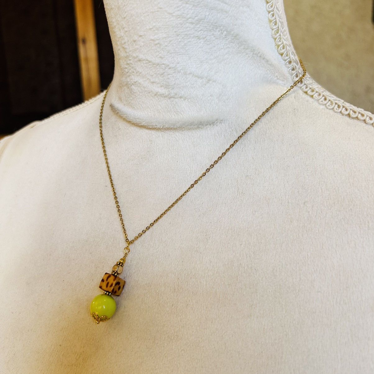Handmade Handcrafted vintage bead drop pendant on chain necklace Size ONE SIZE - 4 Thumbnail